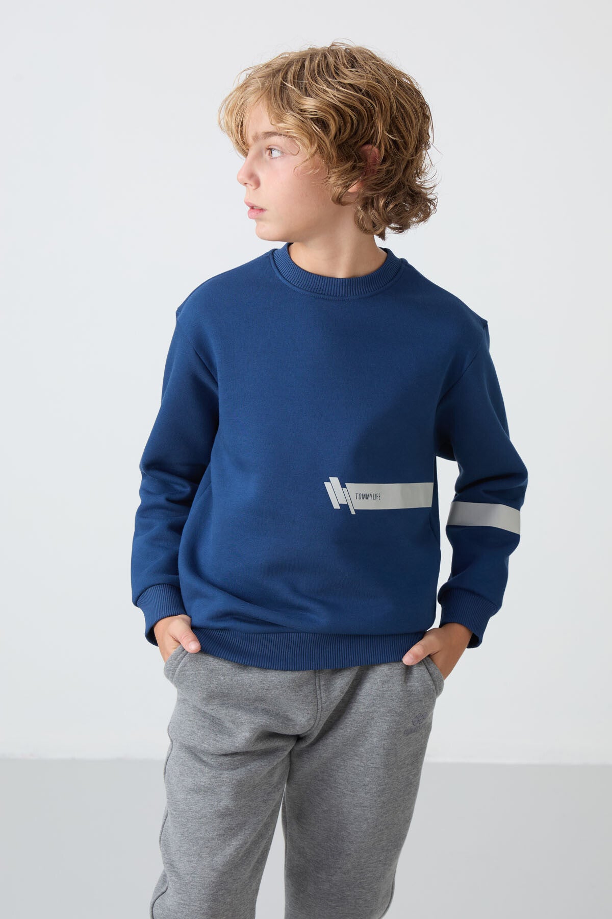 Parlament Pamuklu Kalın İçi Tüylü Yumuşak Dokulu Standart Fit Baskılı Erkek Çocuk Sweatshirt - 11238