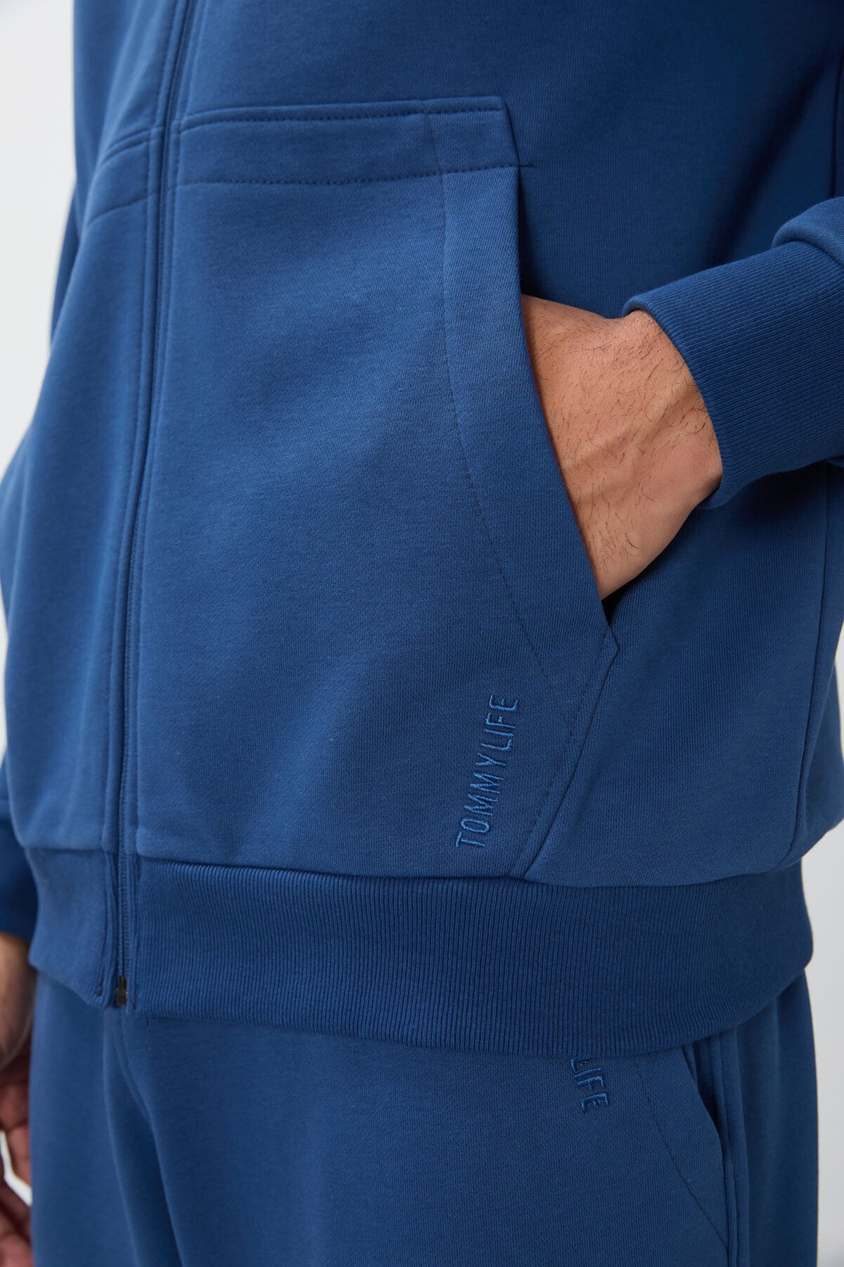 Parlament Kompakt Pamuklu Kalın Pürüzsüz Dokulu Kapüşonlu Comfort Fit Erkek Eşofman Takım - 85262