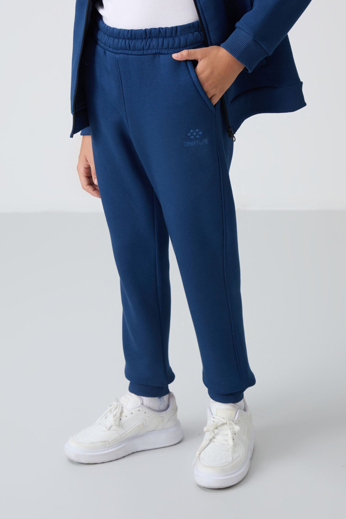 Parlament Pamuklu Kalın İçi Tüylü Standart Fit Nakışlı Erkek Çocuk Eşofman Takım - 11256