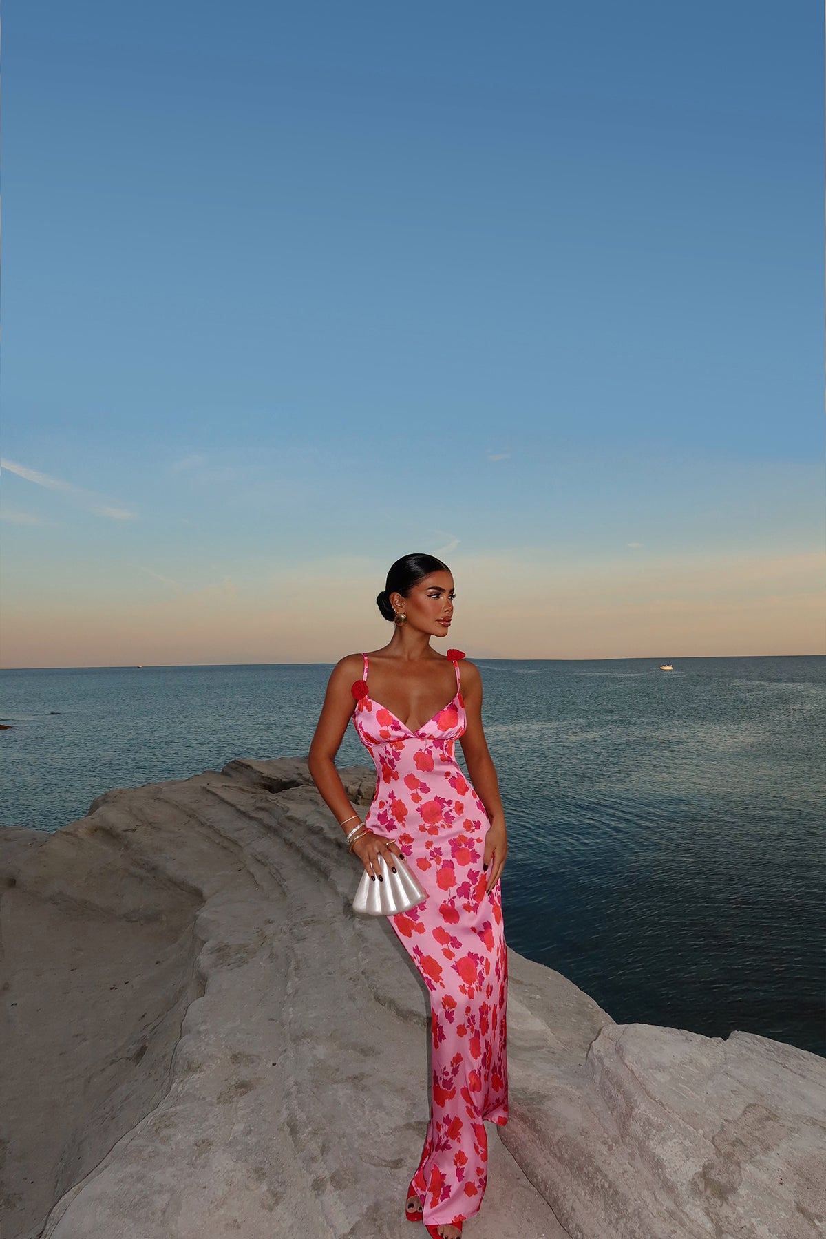 Pembe Chyler Uzun Çiçek Desenli Elbise ATE-1638