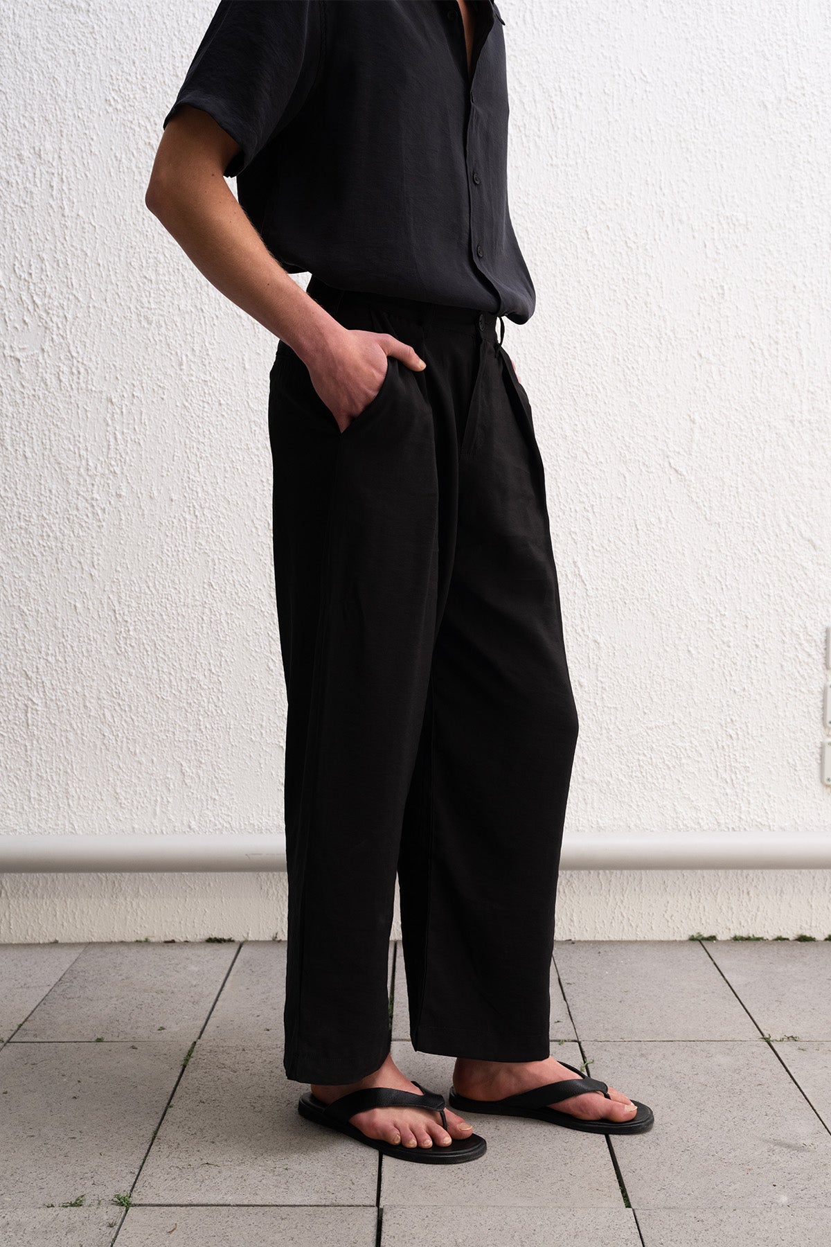 PİLİLİ DÖKÜMLÜ SİYAH PANTOLON - SİYAH L