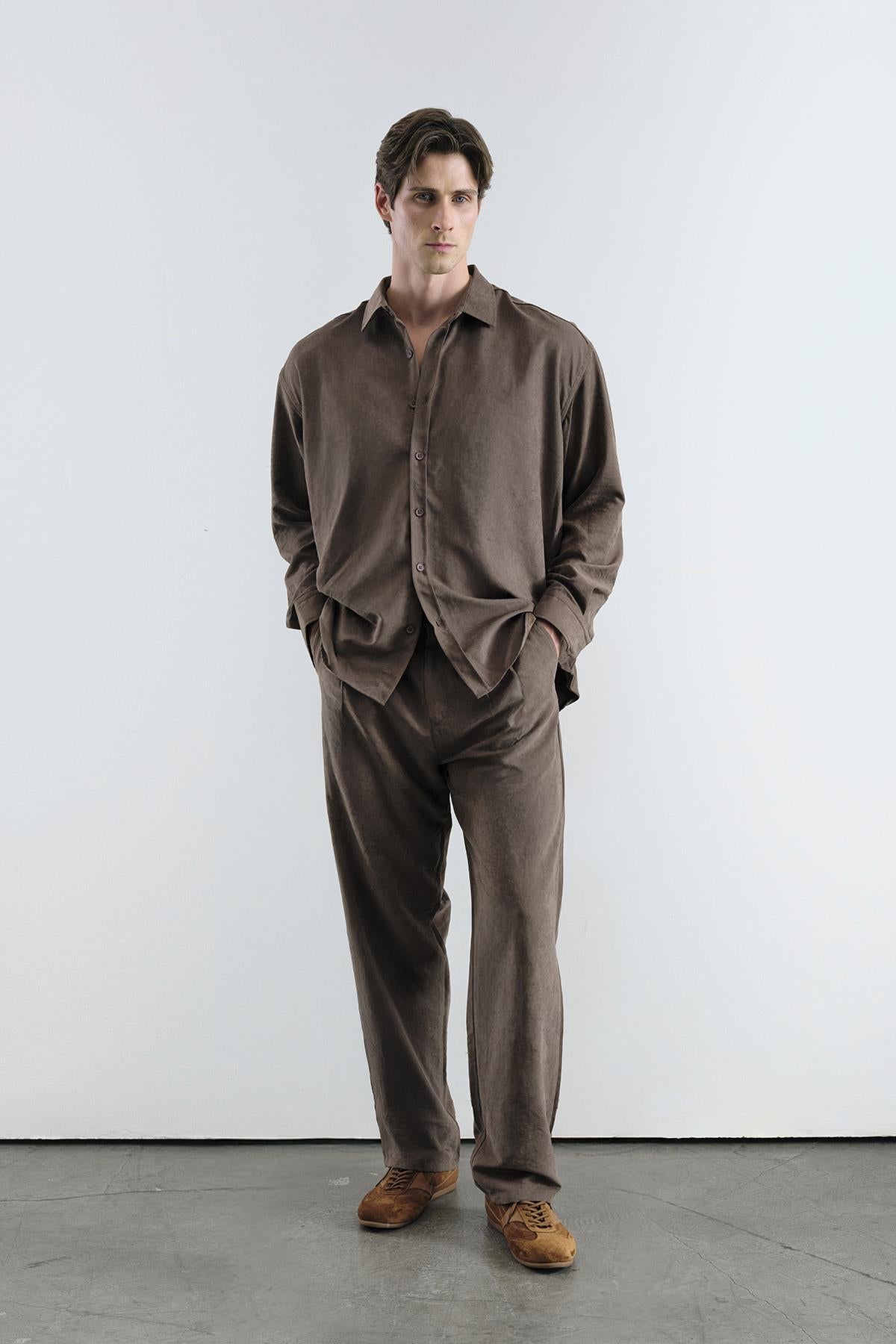 PİLİLİ EFEKTLİ MODAL KAHVERNGİ PANTOLON