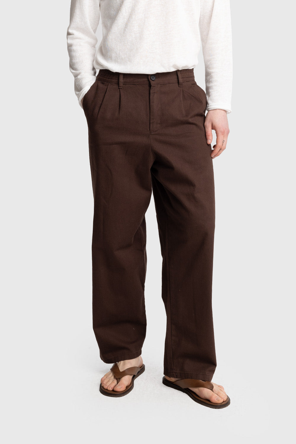 PİLİLİ GABARDIN PANTOLON