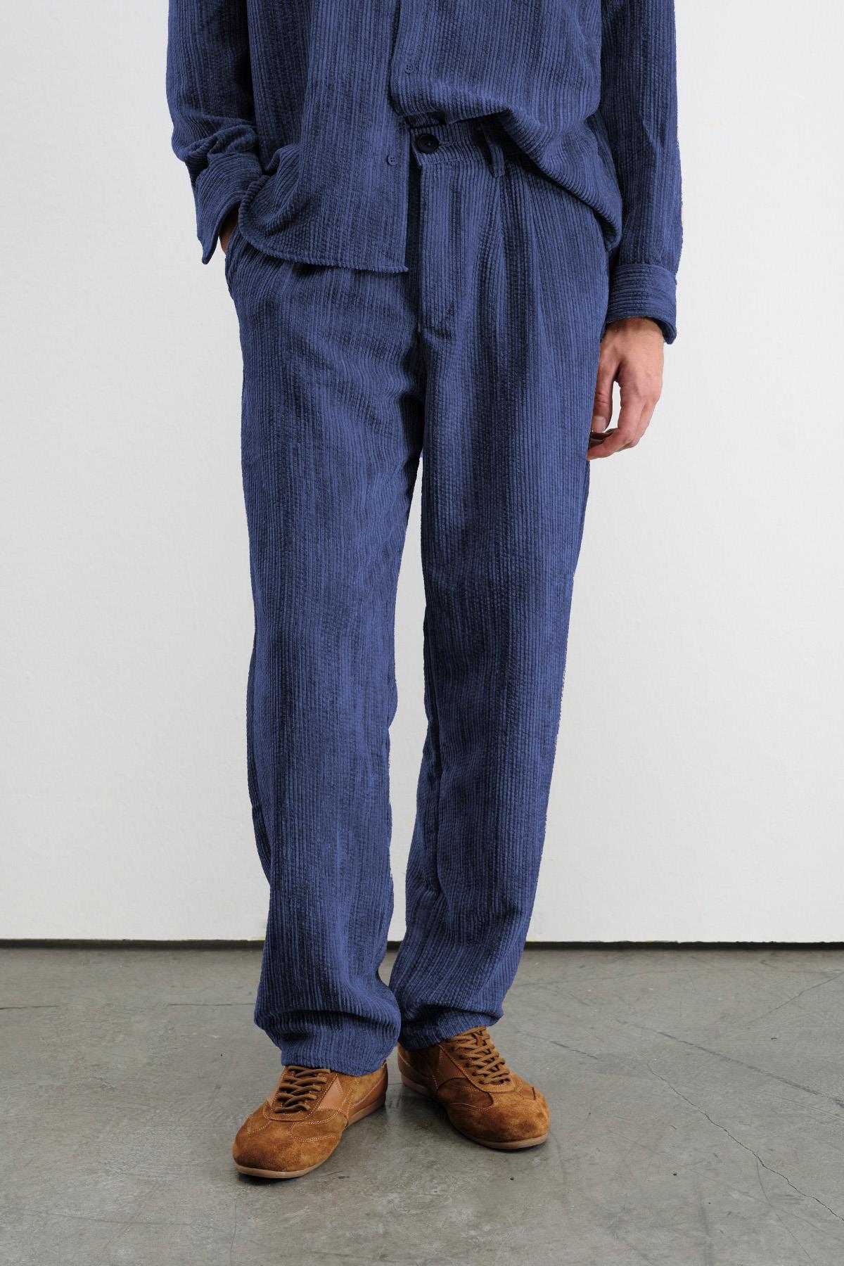 PİLİLİ KADİFE LACİVERT PANTOLON