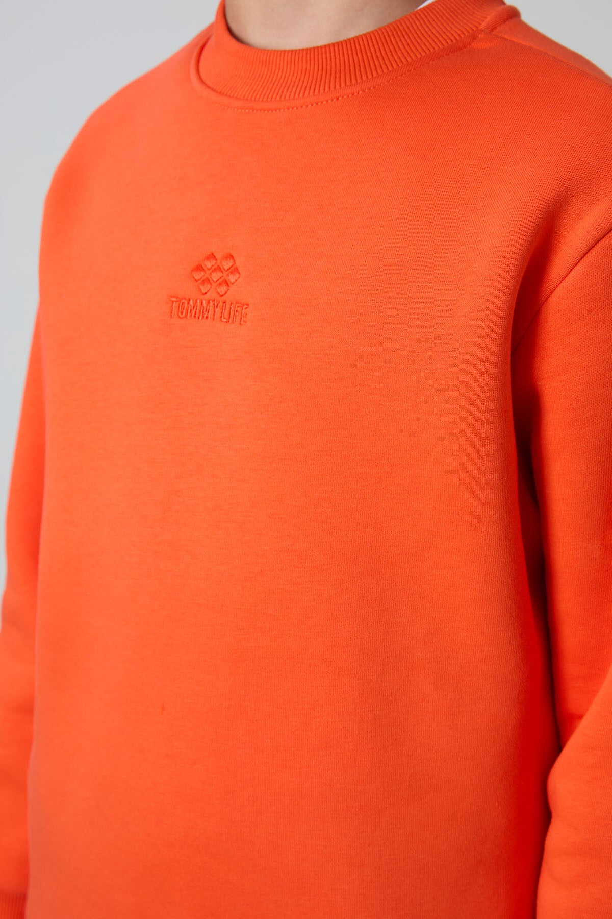 Portakal Pamuklu Kalın İçi Tüylü Yumuşak Dokulu Standart Fit Nakışlı Erkek Çocuk Sweatshirt - 11232