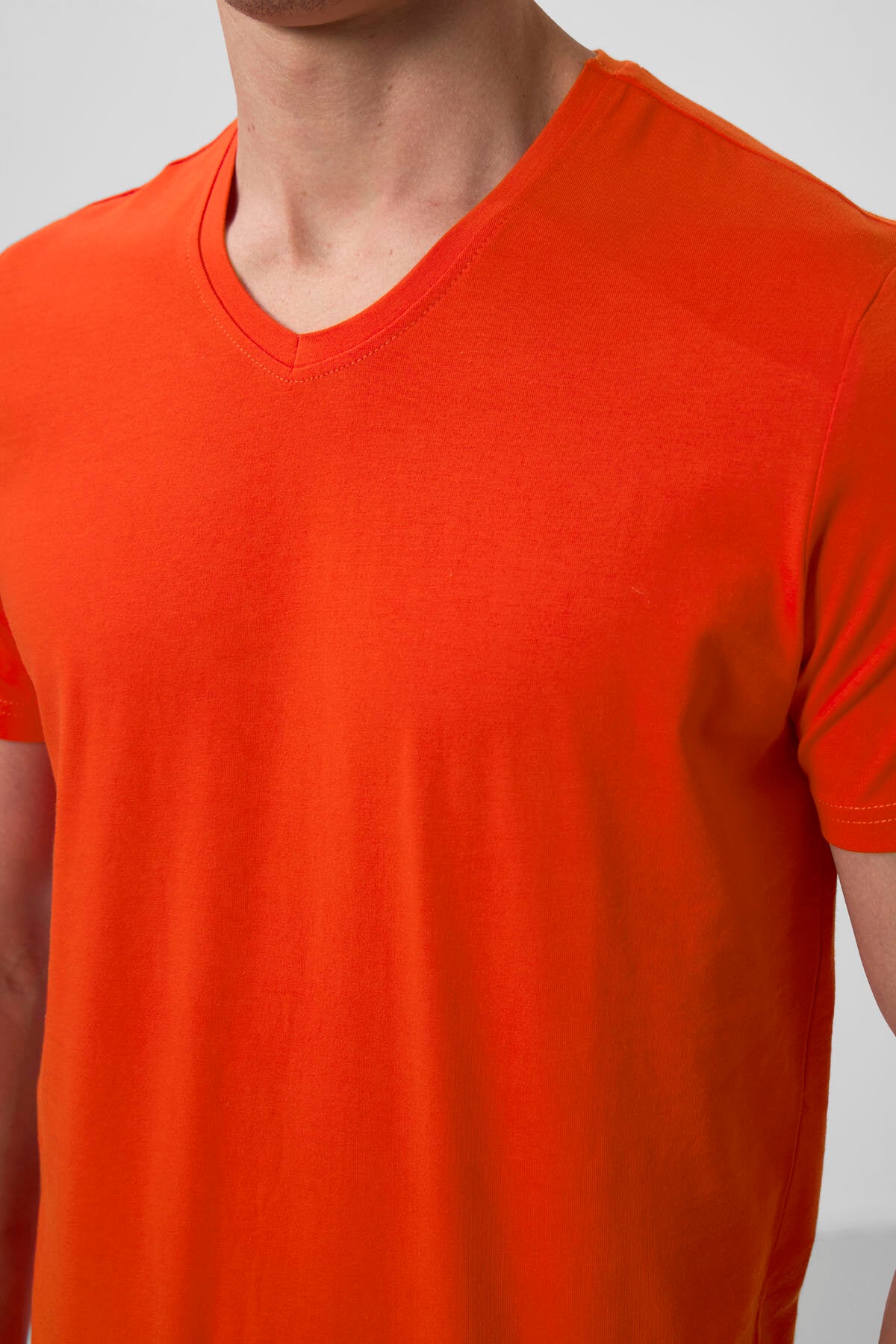 Portakal Basic Kısa Kol Standart Kalıp V Yaka Erkek T-Shirt - 87912