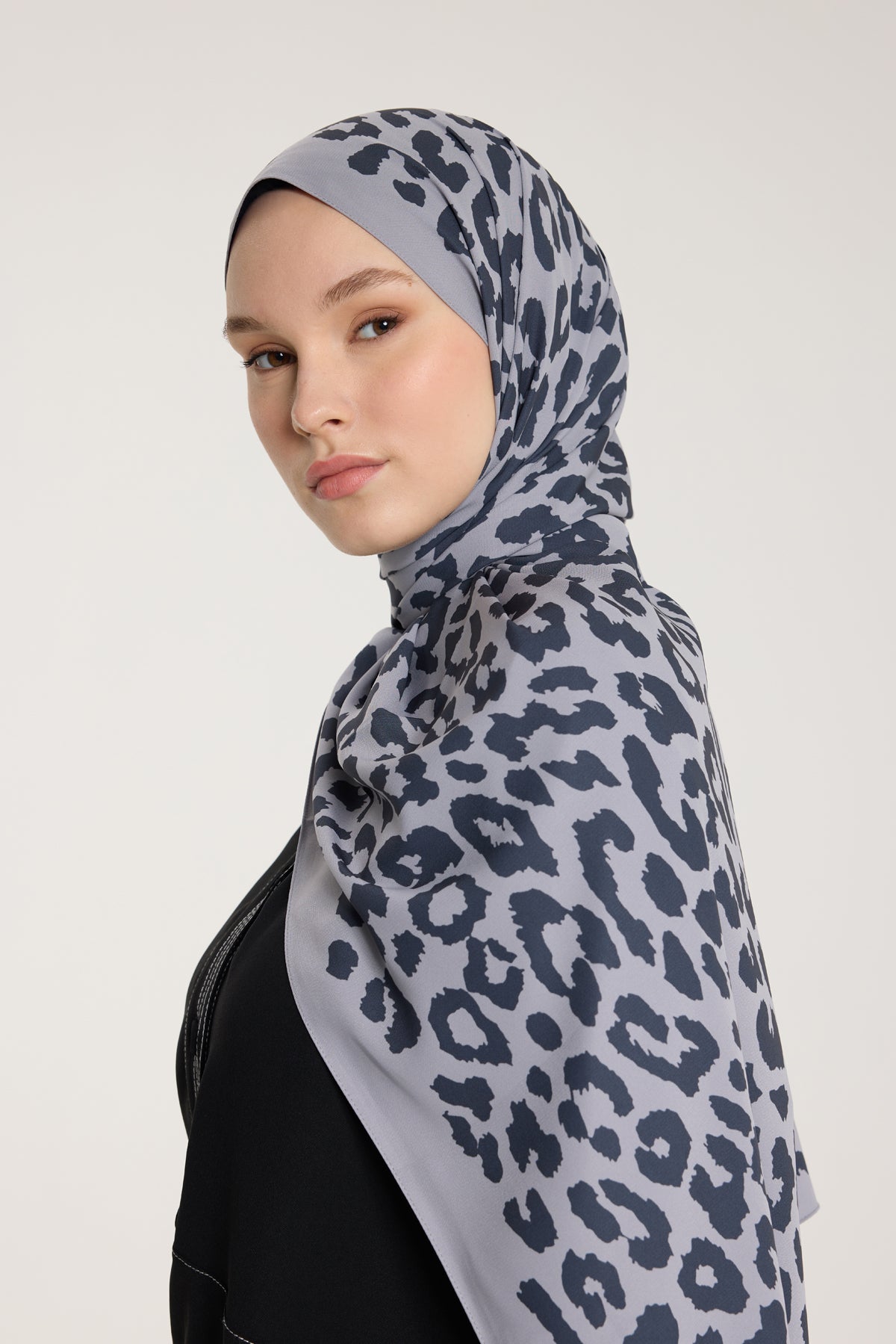 Pure Tone Şal - Leopar Desen - Gümüş - Füme