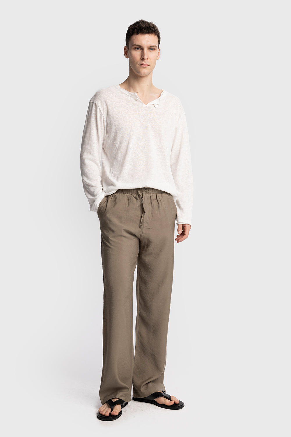 RAHAT KESİM DÖKÜMLÜ PANTOLON