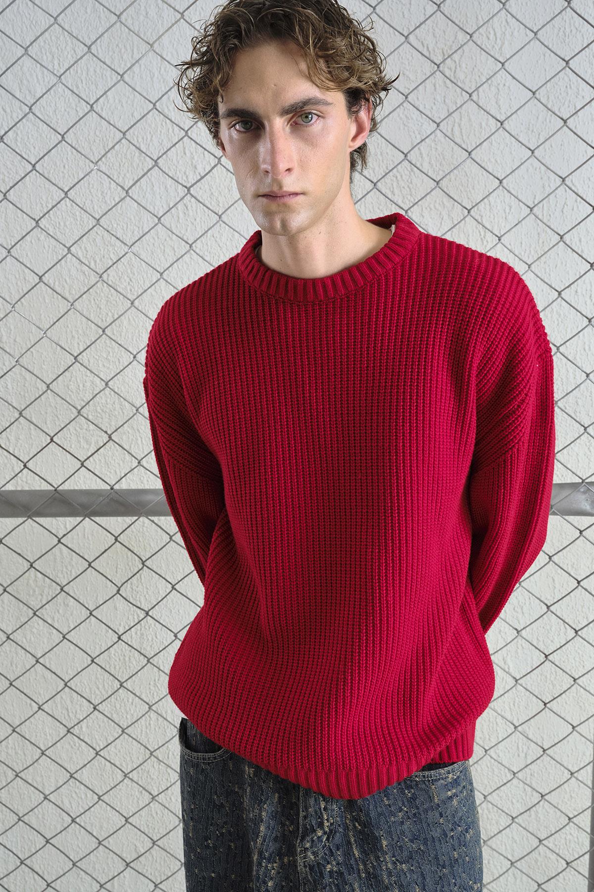 BOL KESİM DOKULU FİTİLLİ KIRMIZI TRİKO KAZAK