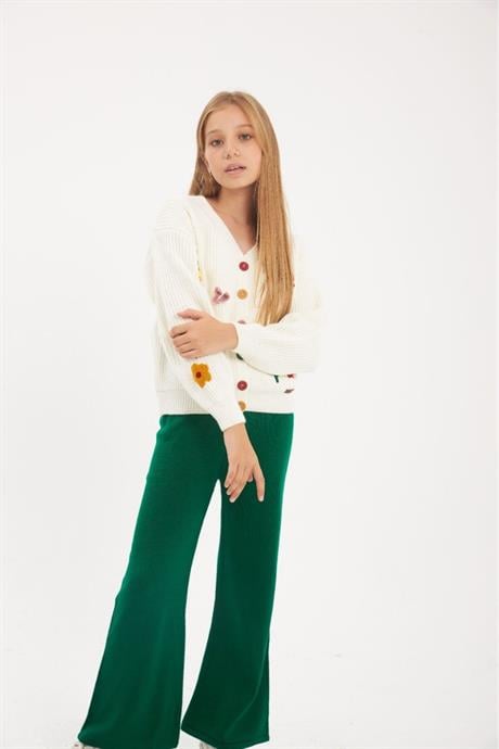 Renkli Düğmeli Floral Desenli Beyaz Triko Hırka Renkli Pantolon 2'li Takım Yeşil 6 Yaş