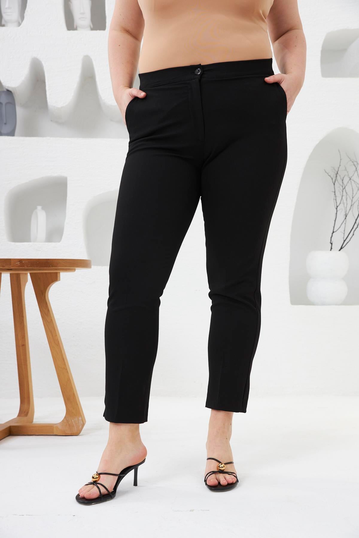 Bel Lastikli Paça Mini Yırtmaçlı Büyük Beden Siyah Kumaş Pantolon