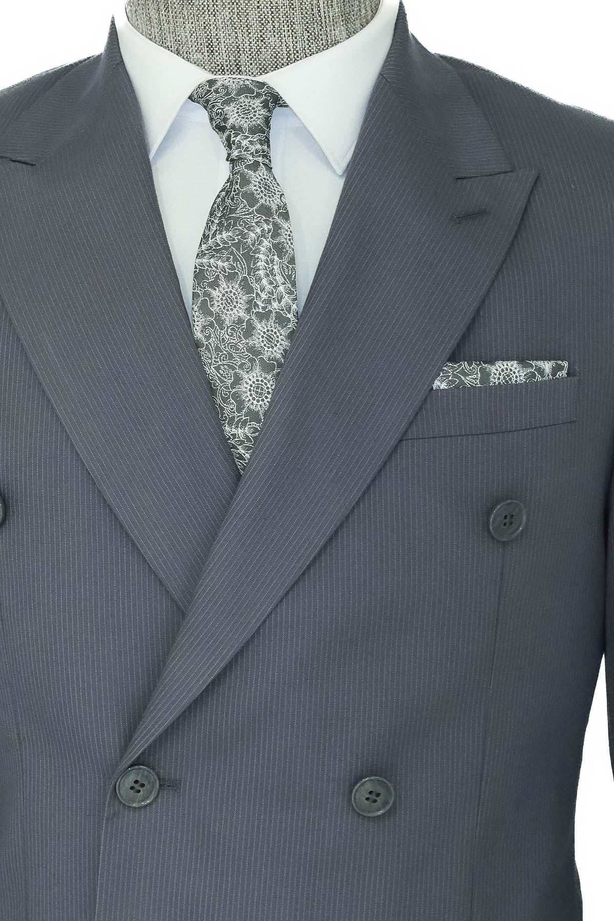 Geniş Sivri Yakalı Çizgili Desenli Slim Fit Gri Erkek Kruvaze Takım Elbise - Wessi
