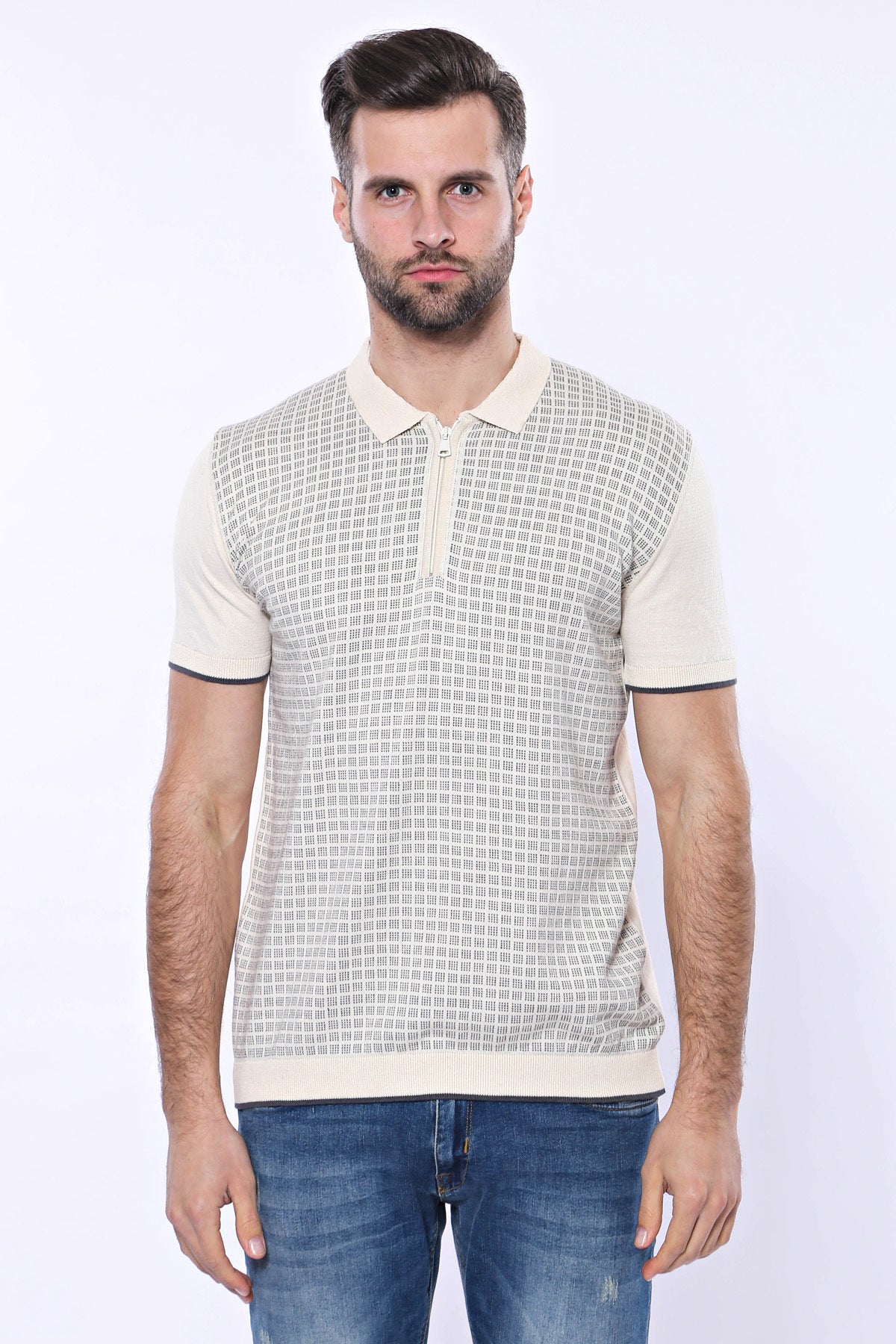 Polo Yaka Krem Desenli Fermuarlı Örme T-shirt | Wessi