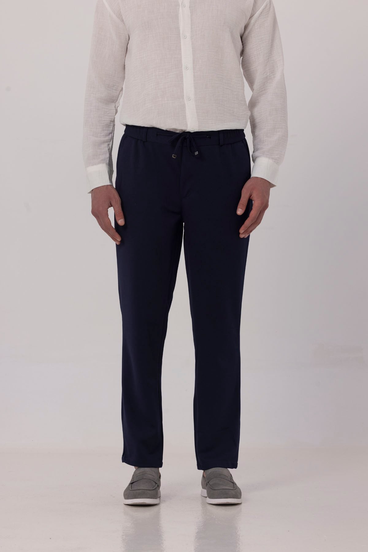 Açık Lacivert Dokulu Arka Lastikli Köprü Kemerli Bağcıklı Slim Fit Jogger Pantolon