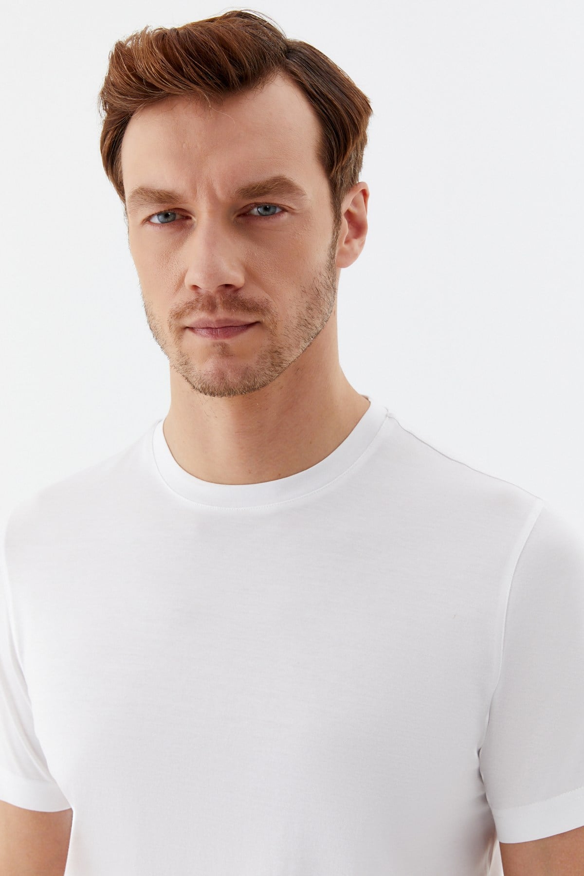 Bisiklet Yaka Basic Erkek T-Shirt Beyaz