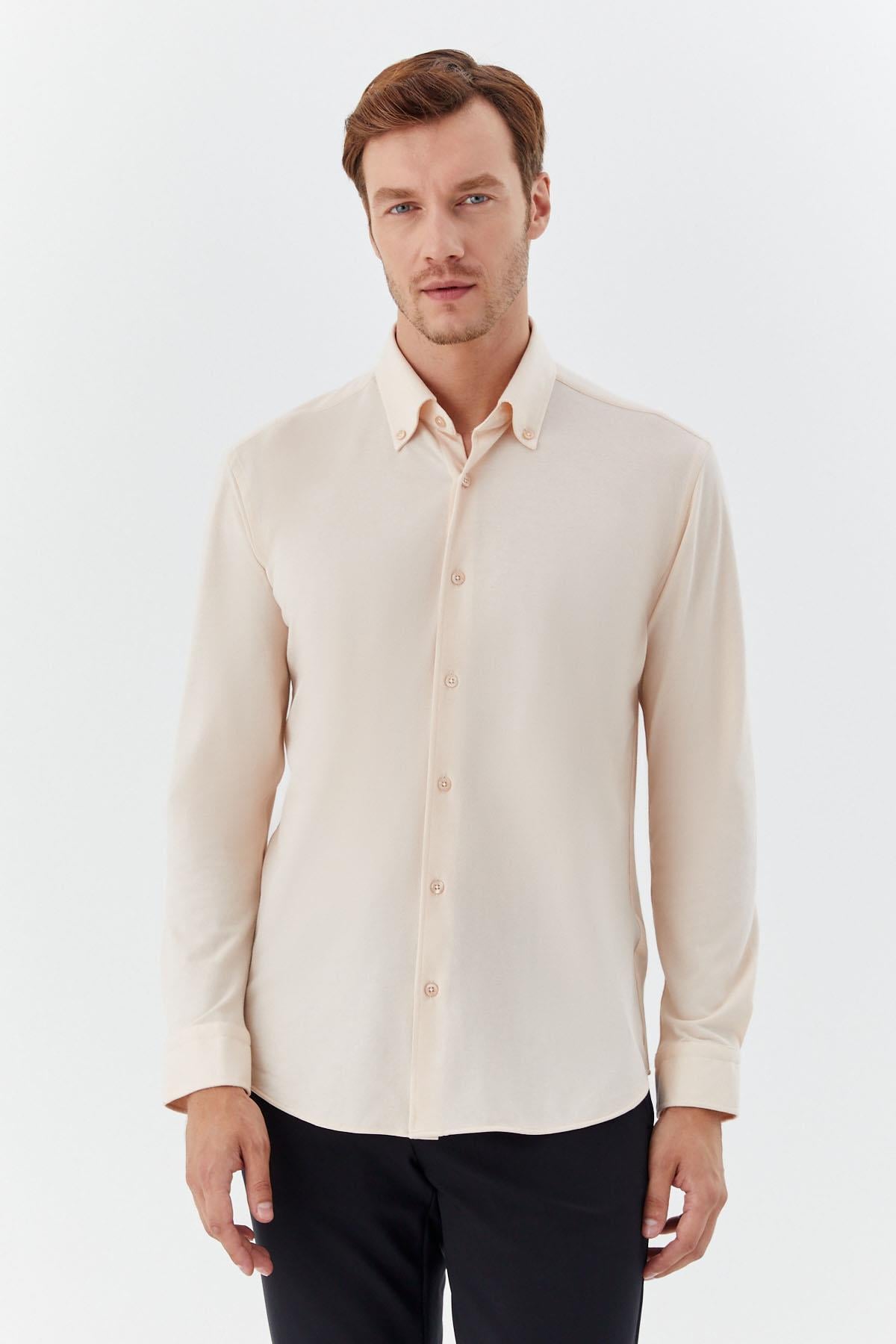 Erkek Krem Dar Kesim Slim Fit Pamuklu Düz Örme Uzun Kollu Düğmeli Yaka Gömlek