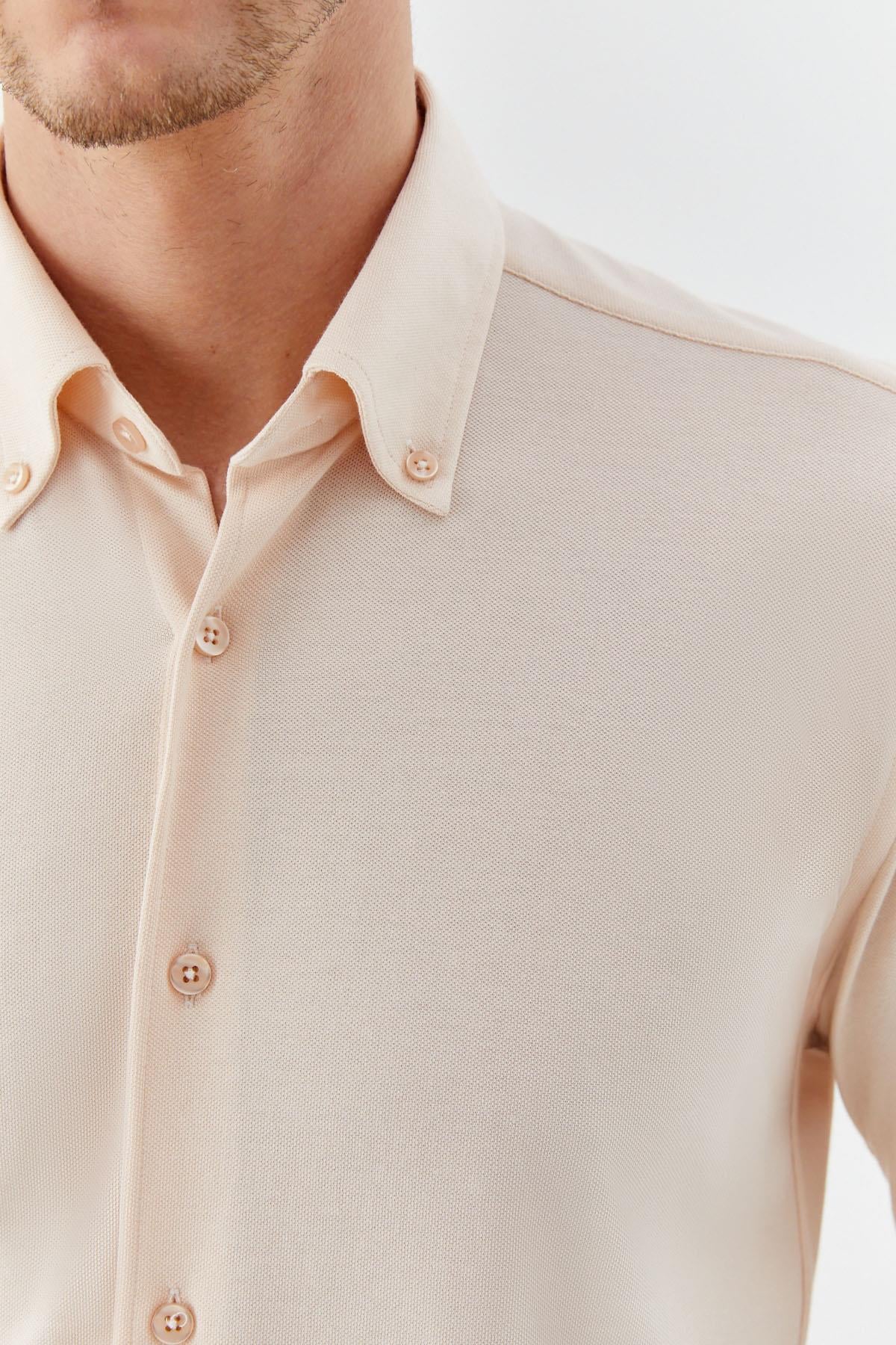 Erkek Krem Dar Kesim Slim Fit Pamuklu Düz Örme Uzun Kollu Düğmeli Yaka Gömlek