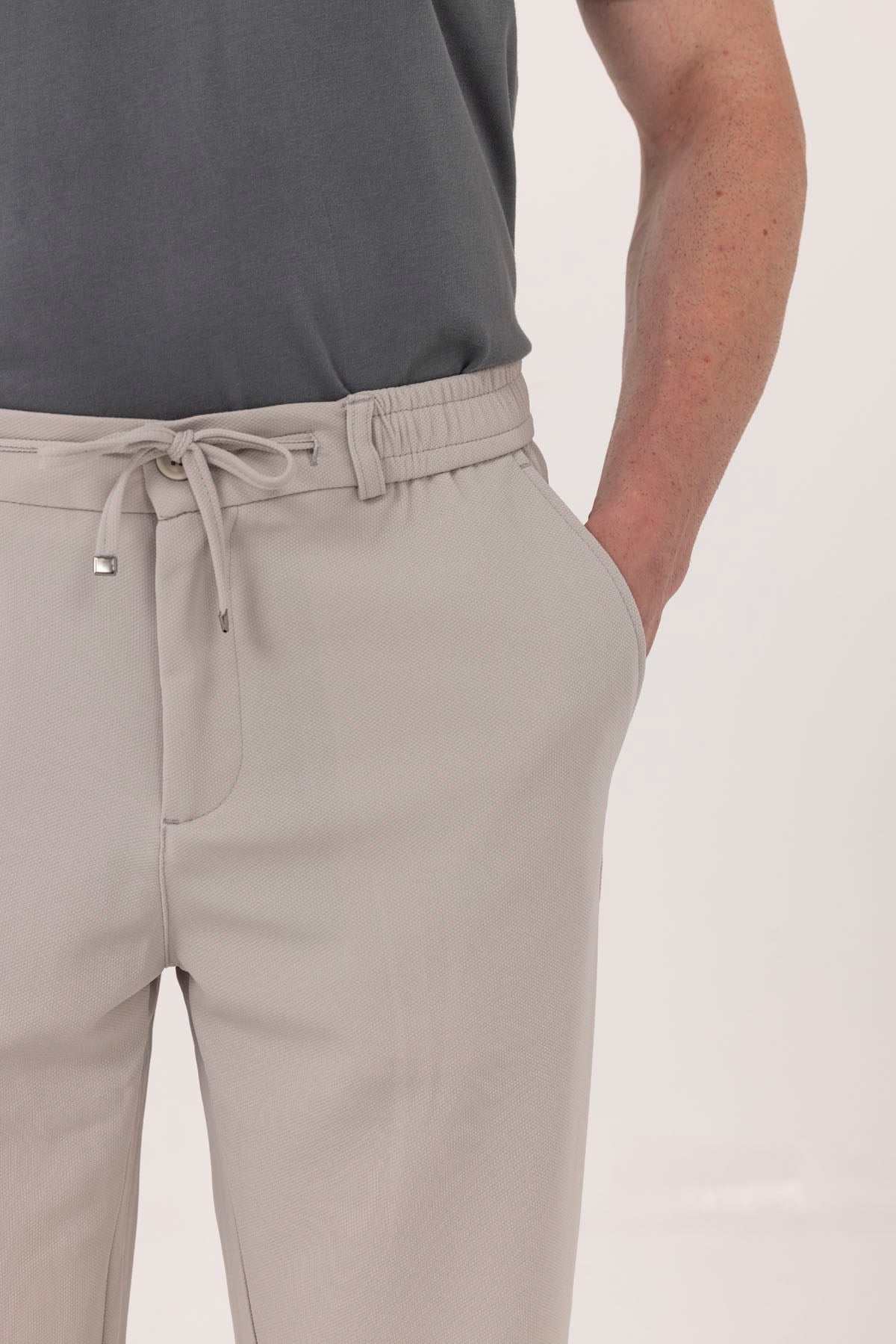 Taş Dokulu Arka Lastikli Köprü Kemerli Bağcıklı Jogger Pantolon