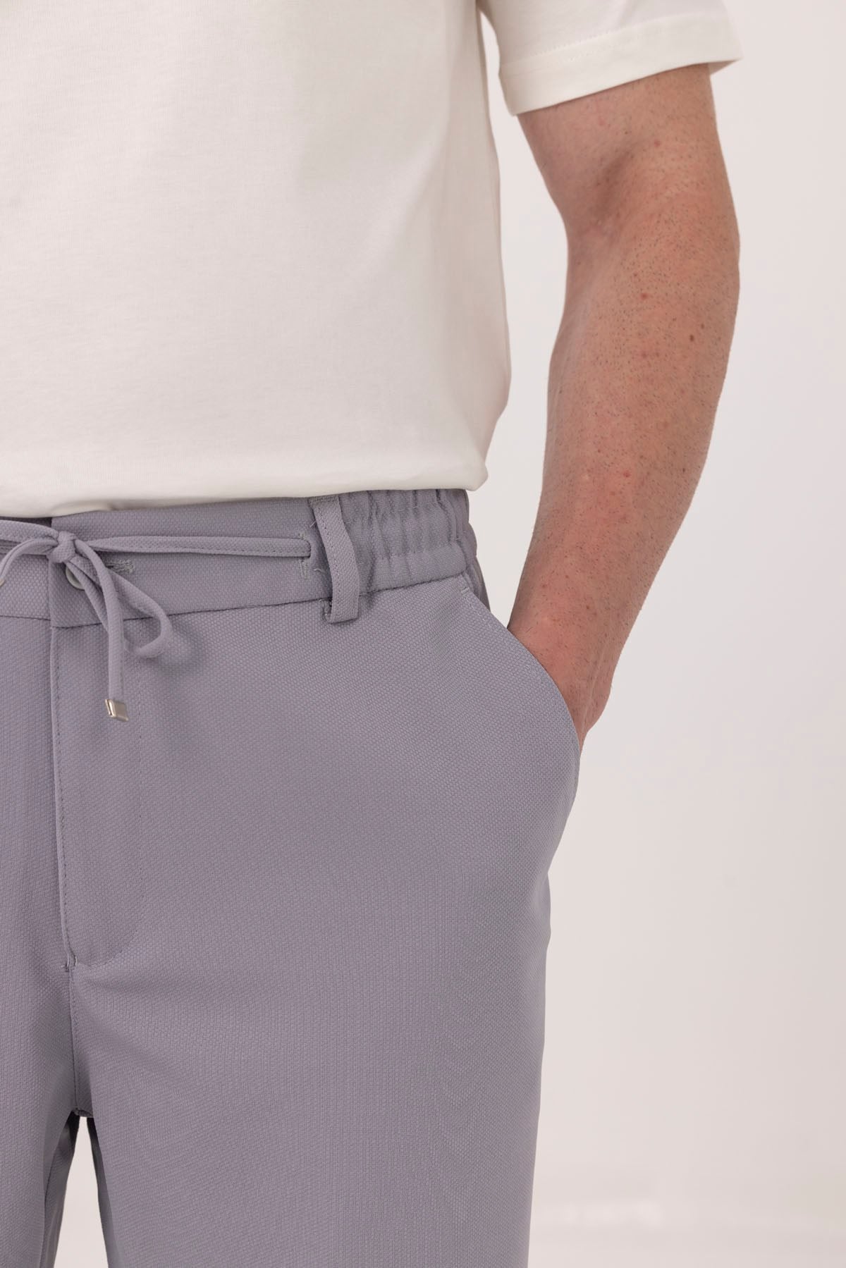 Gri Dokulu Arka Lastikli Köprü Kemerli Bağcıklı Slim Fit Jogger Pantolon