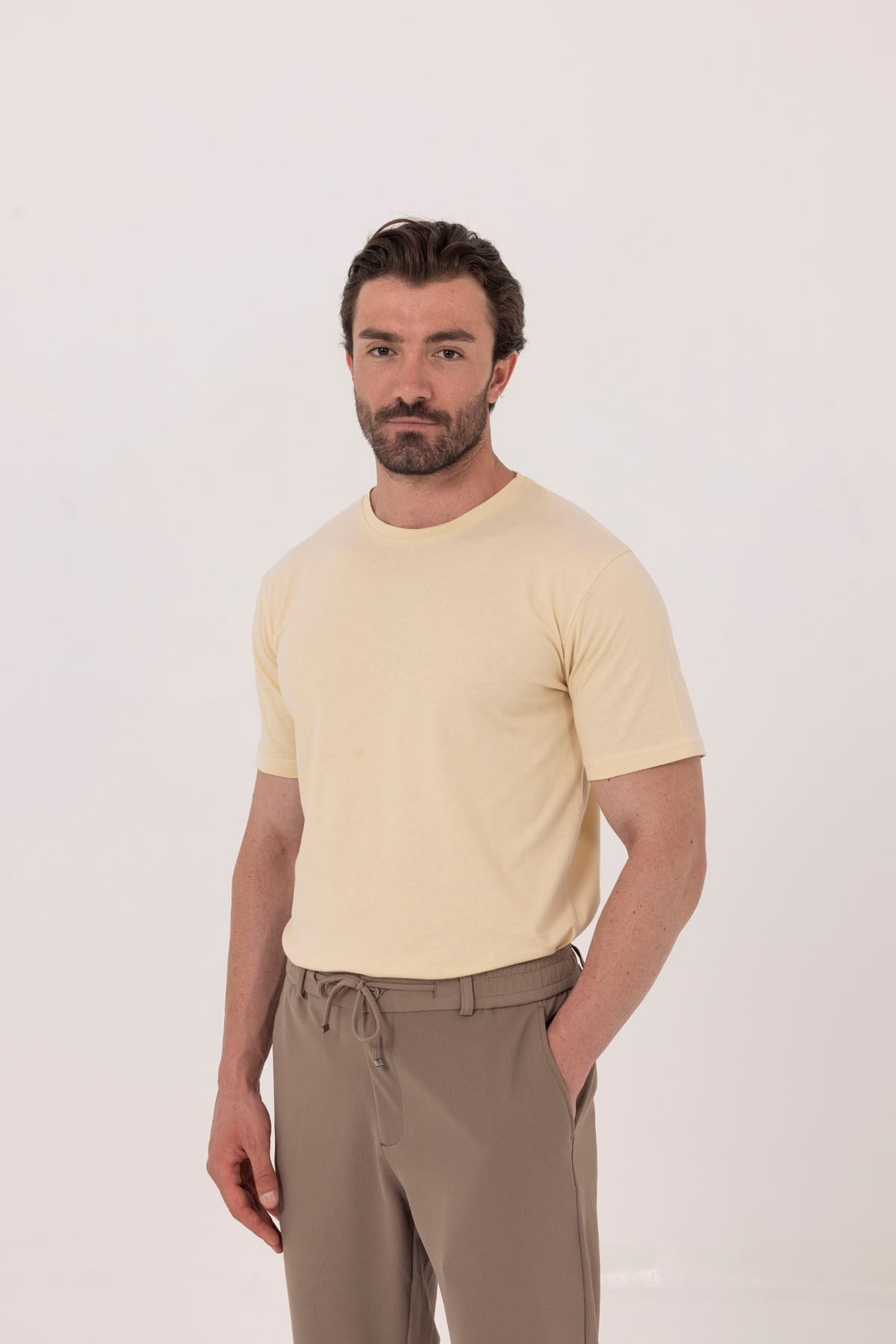 Krem %100 Pamuk Bisiklet Yaka Düz Renk Basic T-Shirt