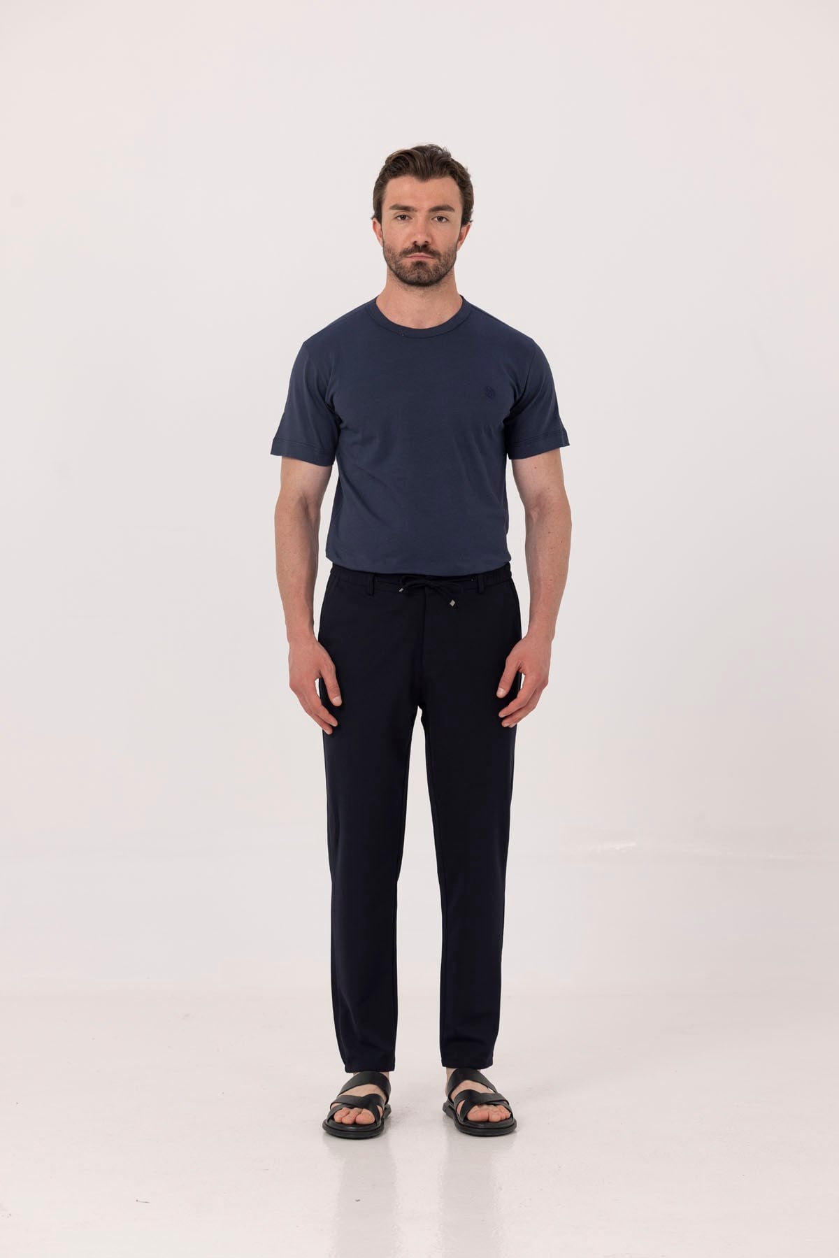 Lacivert Nakışlı %100 Pamuk Bisiklet Yaka Düz Renk Basic T-Shirt