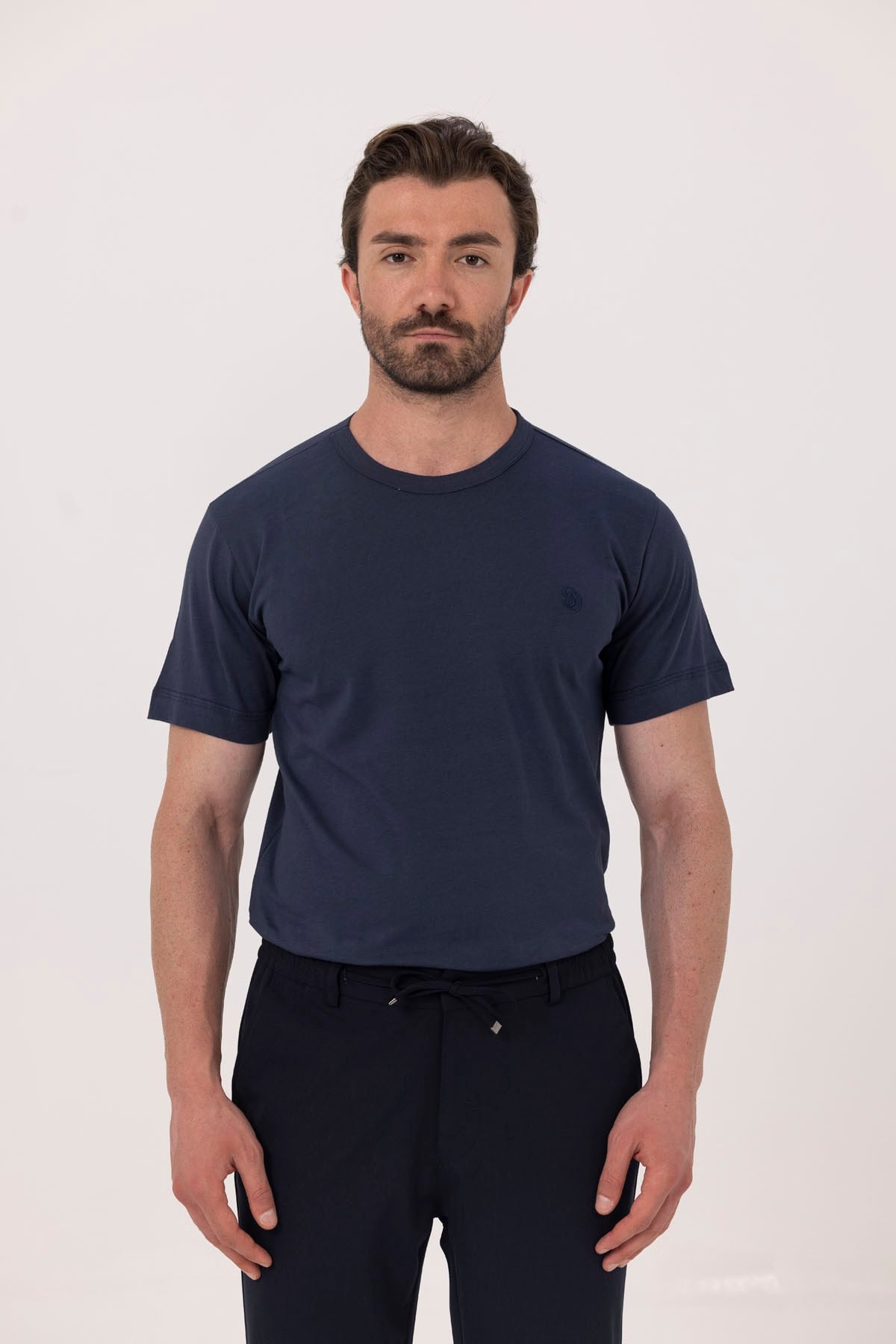 Lacivert Nakışlı %100 Pamuk Bisiklet Yaka Düz Renk Basic T-Shirt