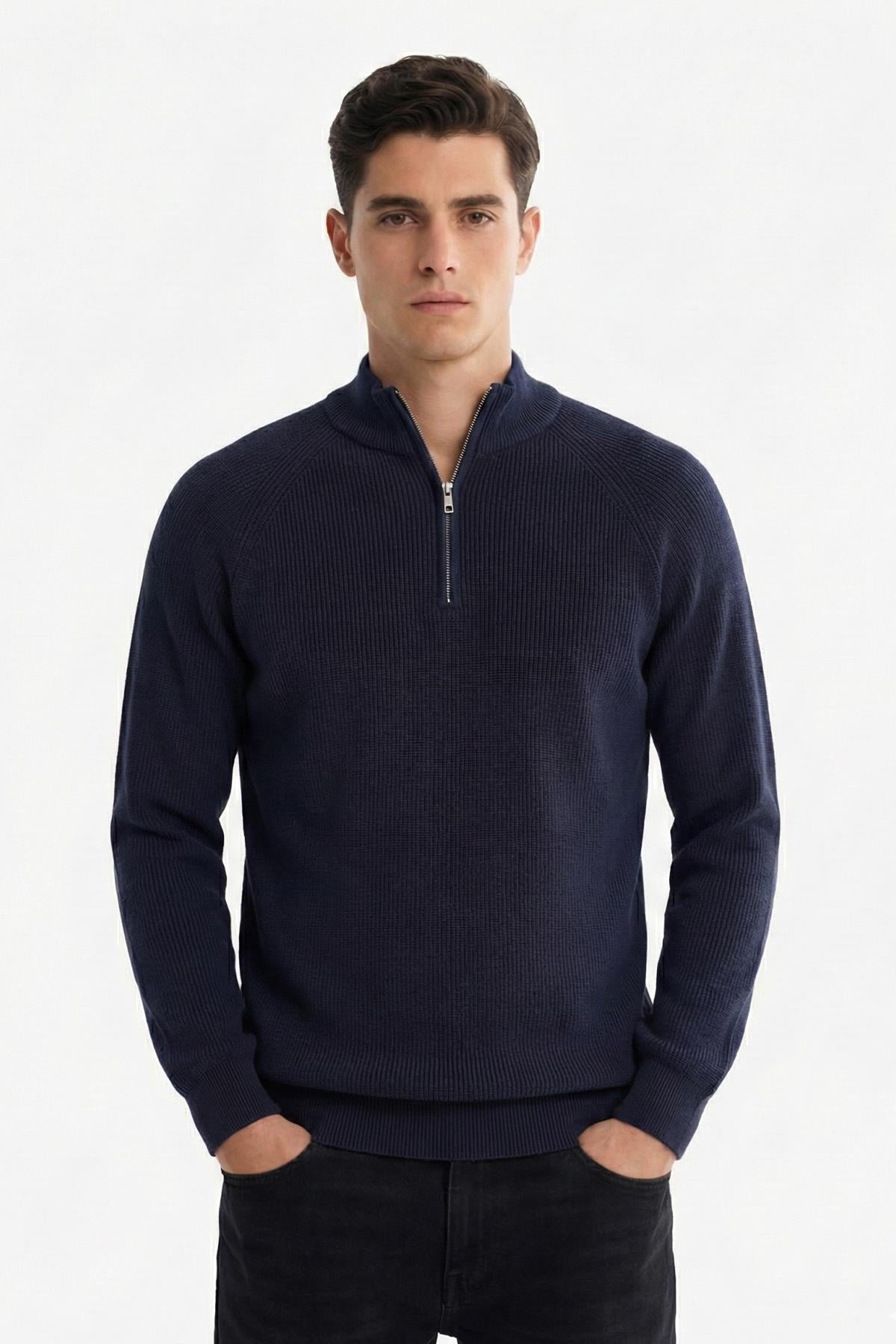 Erkek Lacivert Dar Kesim Slim Fit Dokulu Örme Fermuarlı Yarım Balıkçı Yaka Triko Kazak