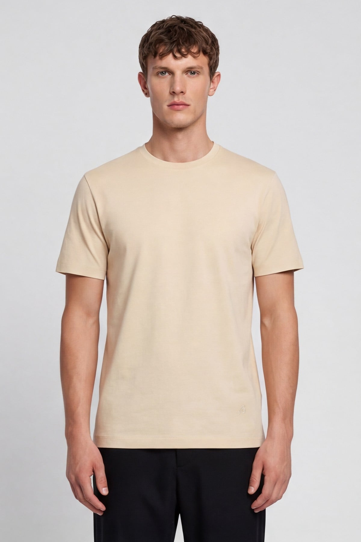 Erkek Krem Normal Kesim Regular Fit %100 Pamuk Bisiklet Yaka Basic Tişört