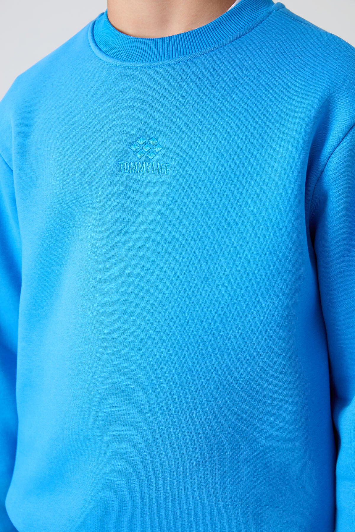 Saks Pamuklu Kalın İçi Tüylü Yumuşak Dokulu Standart Fit Nakışlı Erkek Çocuk Sweatshirt - 11232