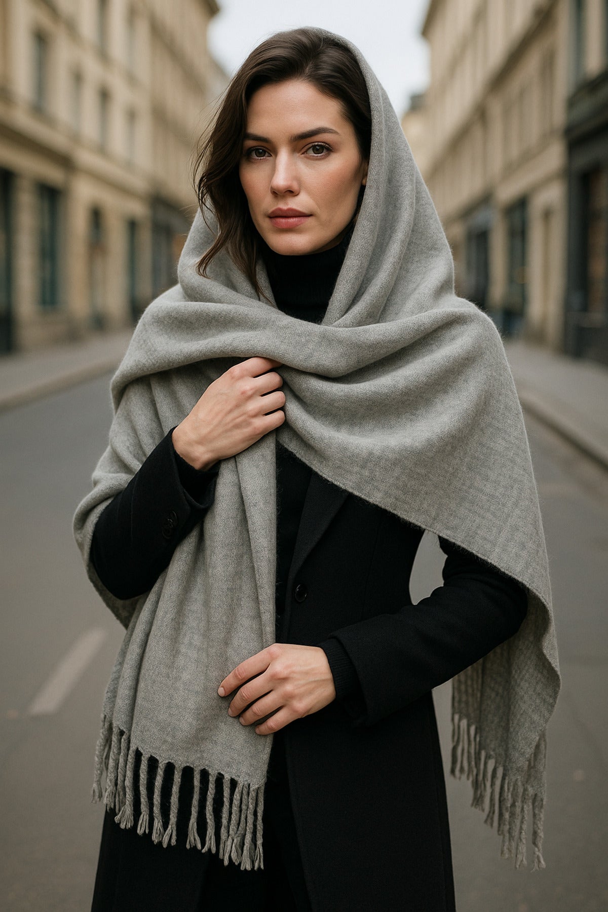 Gri Püsküllü Atkı – Şal Ve Geniş Yapı, Soğuk Hava Için Ideal Sal1296