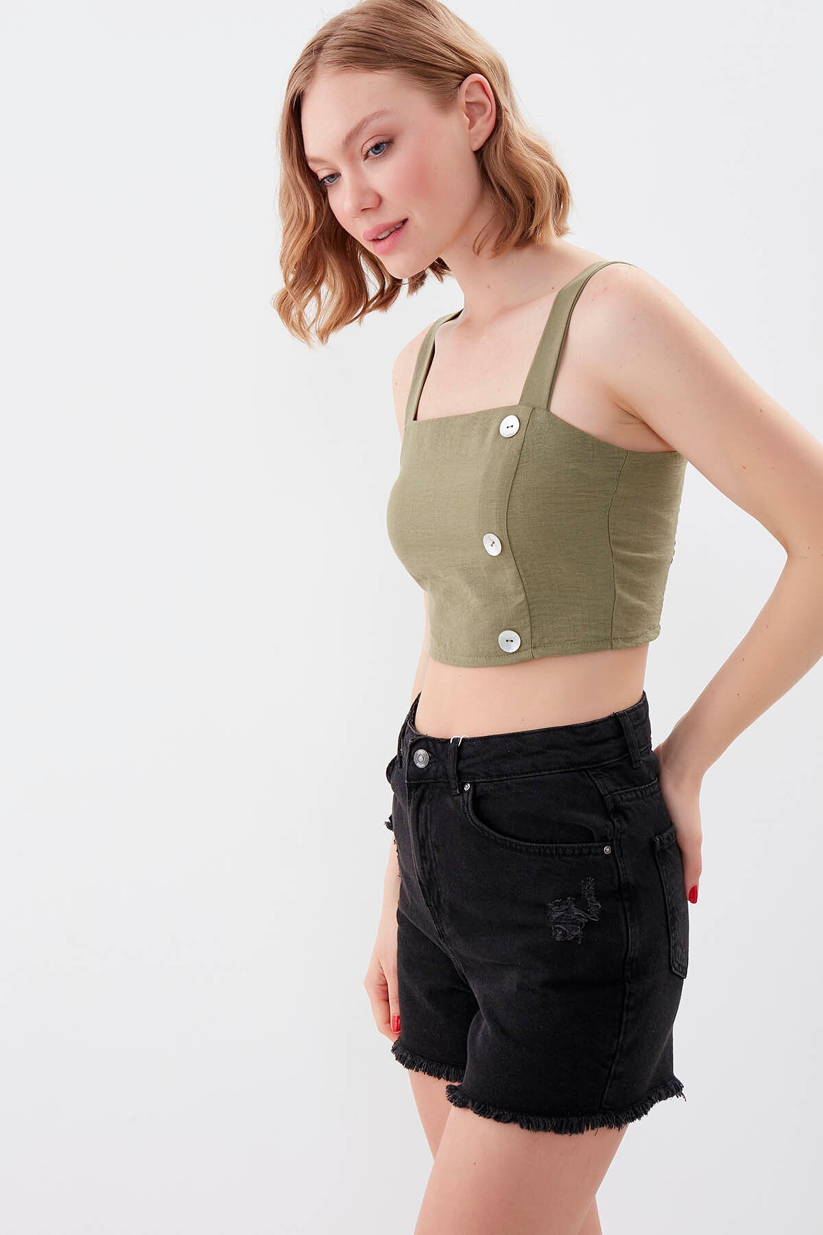 Sedef Düğmeli Sırtı Gipeli Crop Bluz