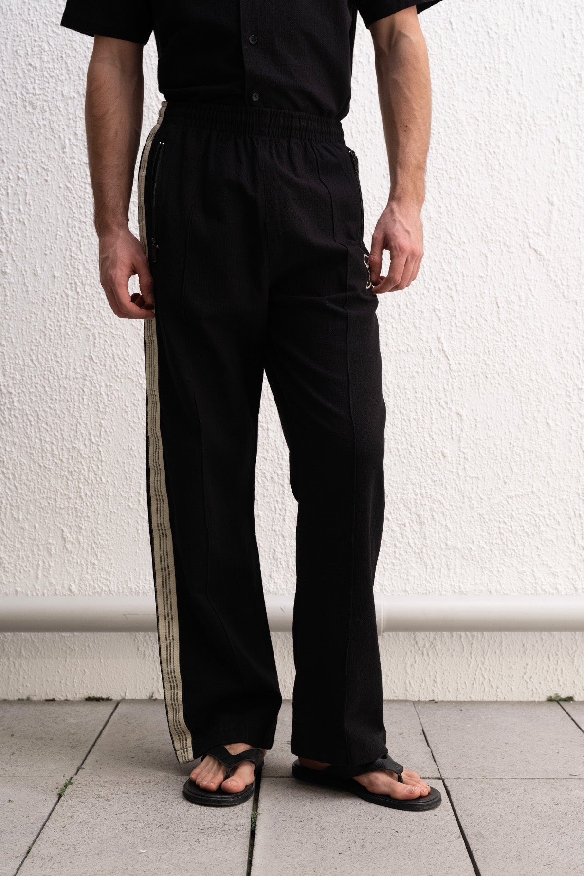 ŞERİT DETAYLI SİYAH PANTOLON - SİYAH XL