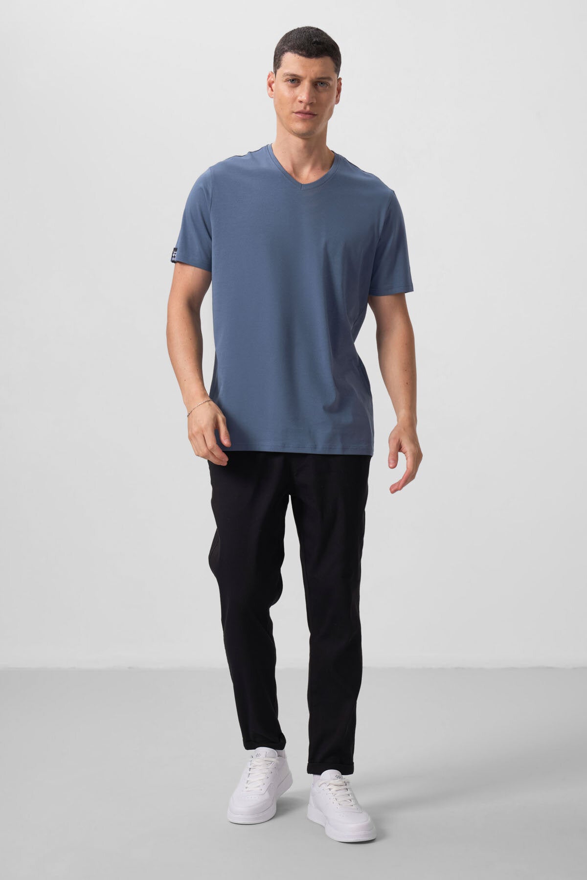 Standart Fit Basic V Yaka 3'lü Paket Siyah-Beyaz-Petrol Erkek T-Shirt 87912