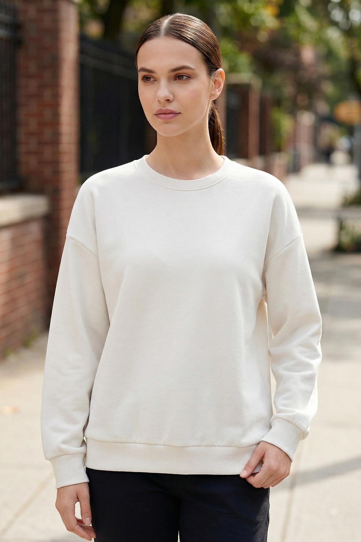 Basic Oversıze O Yaka 2'li Paket Siyah-Ekru Kadın Sweatshirt - 97053