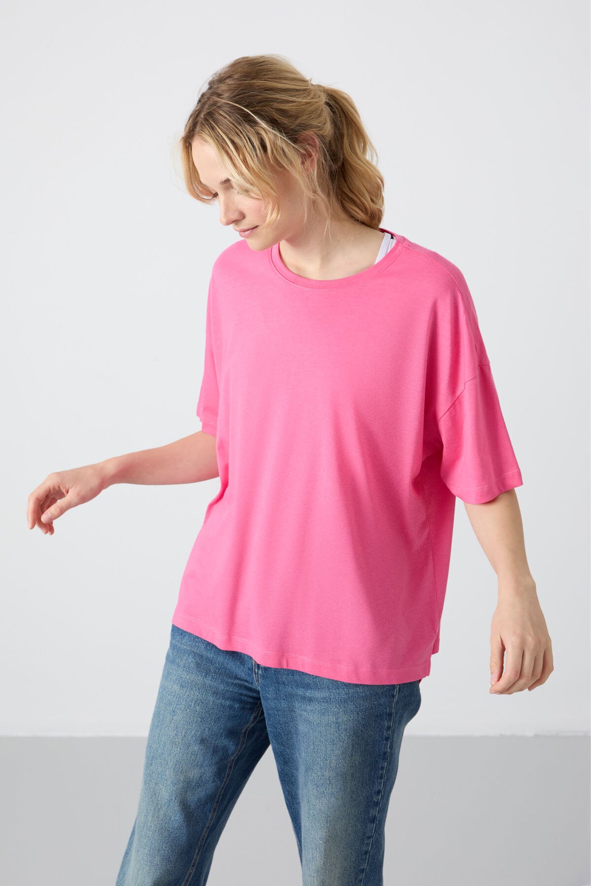 Oversize Fit Basic O Yaka 3'lü Paket Su Yeşili-Beyaz-Şeker Pembe Kadın T-Shirt 97285