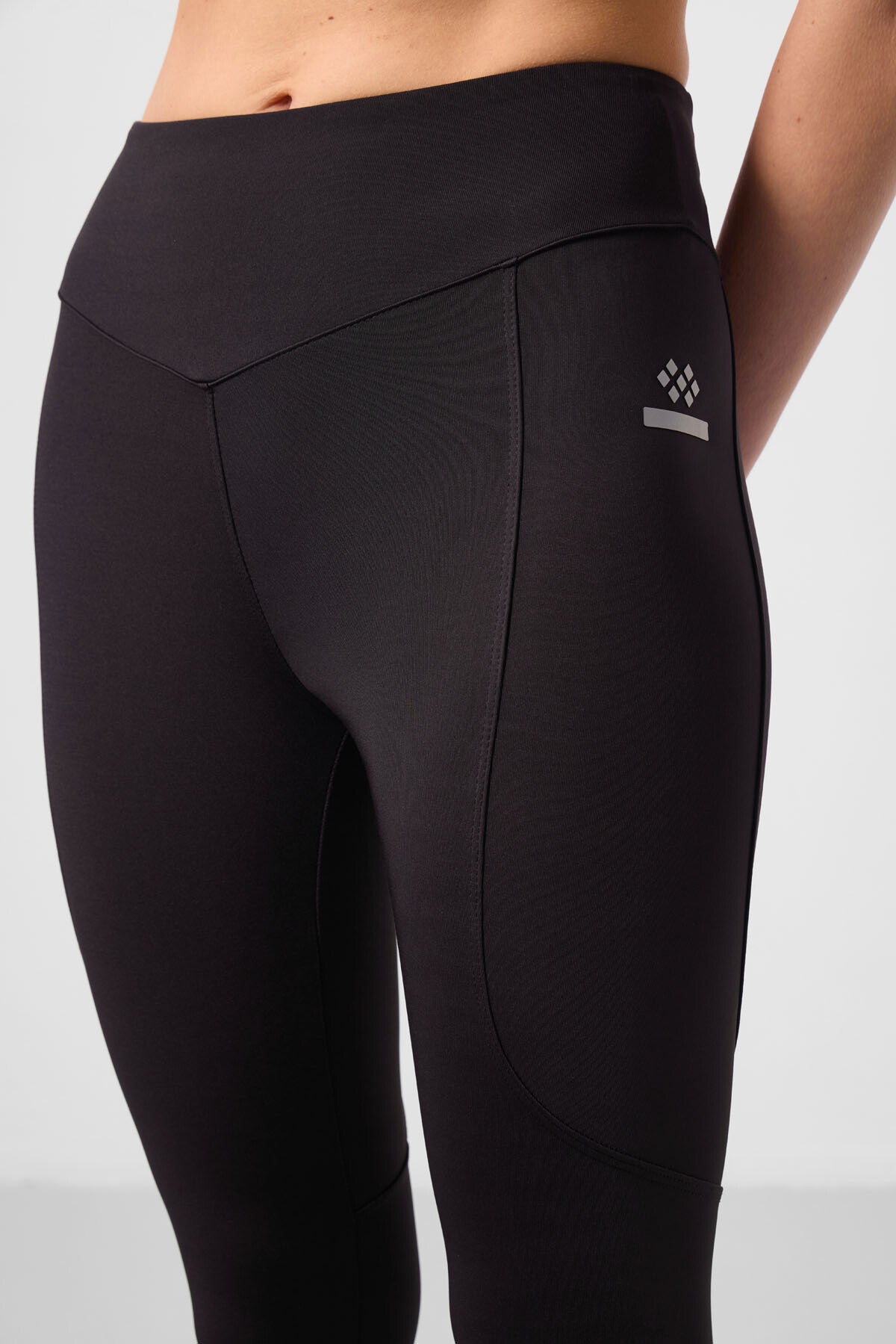 Siyah Standart Fit Esnek Performans Kadın Tayt - 94666