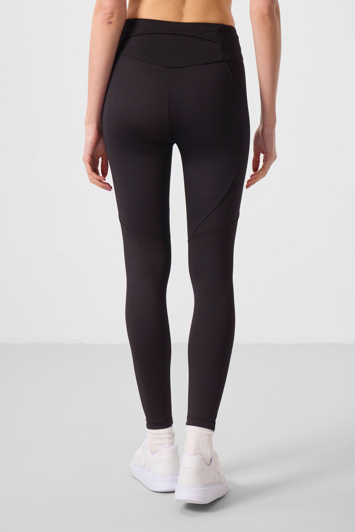 Siyah Standart Fit Esnek Performans Kadın Tayt - 94666