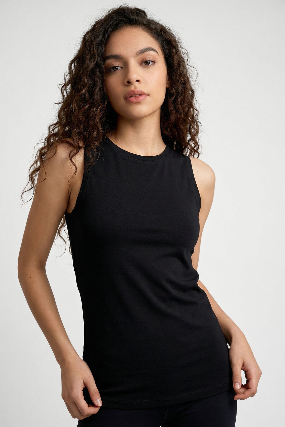Siyah Slim Fit Basic O Yaka Sıfır Kol Kadın Atlet - 97313