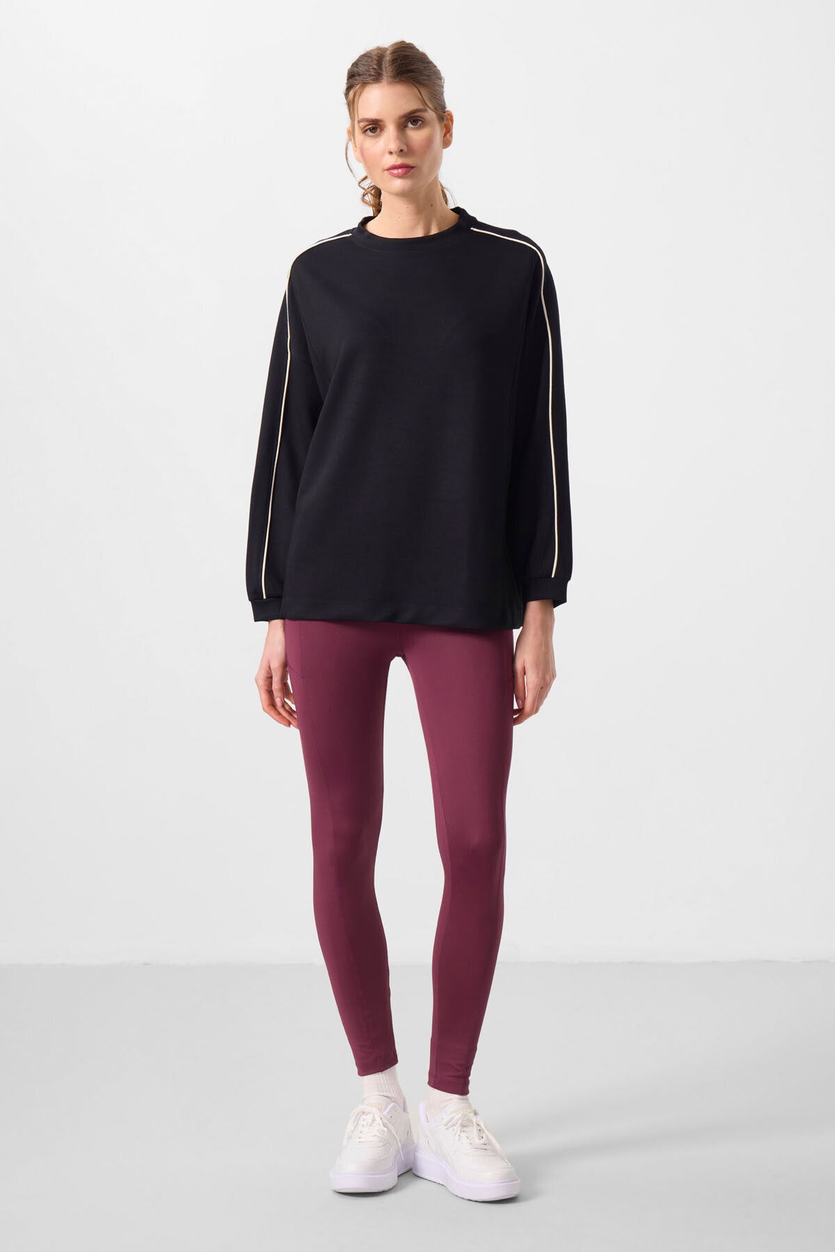 Siyah Yumuşak Dokulu O Yaka Oversize Kadın Tunik Sweatshirt - 97303