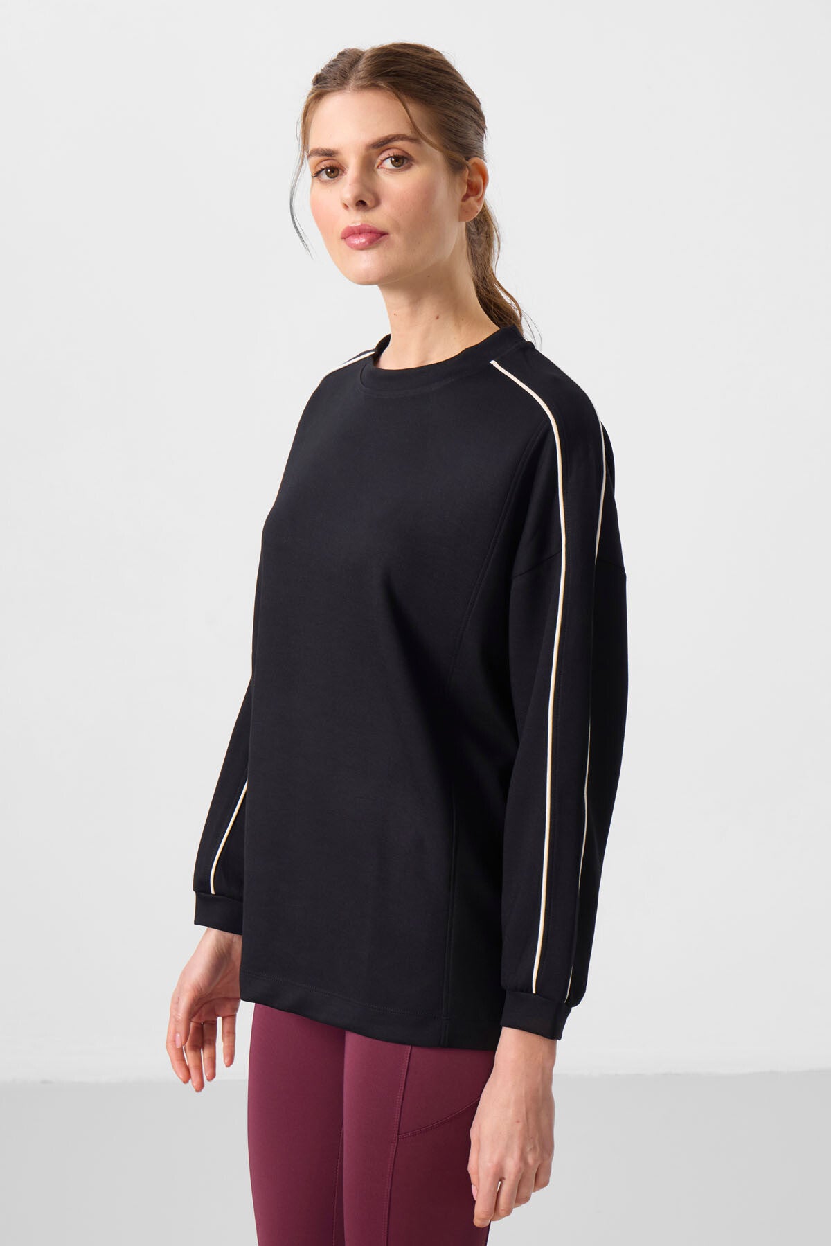 Siyah Yumuşak Dokulu O Yaka Oversize Kadın Tunik Sweatshirt - 97303