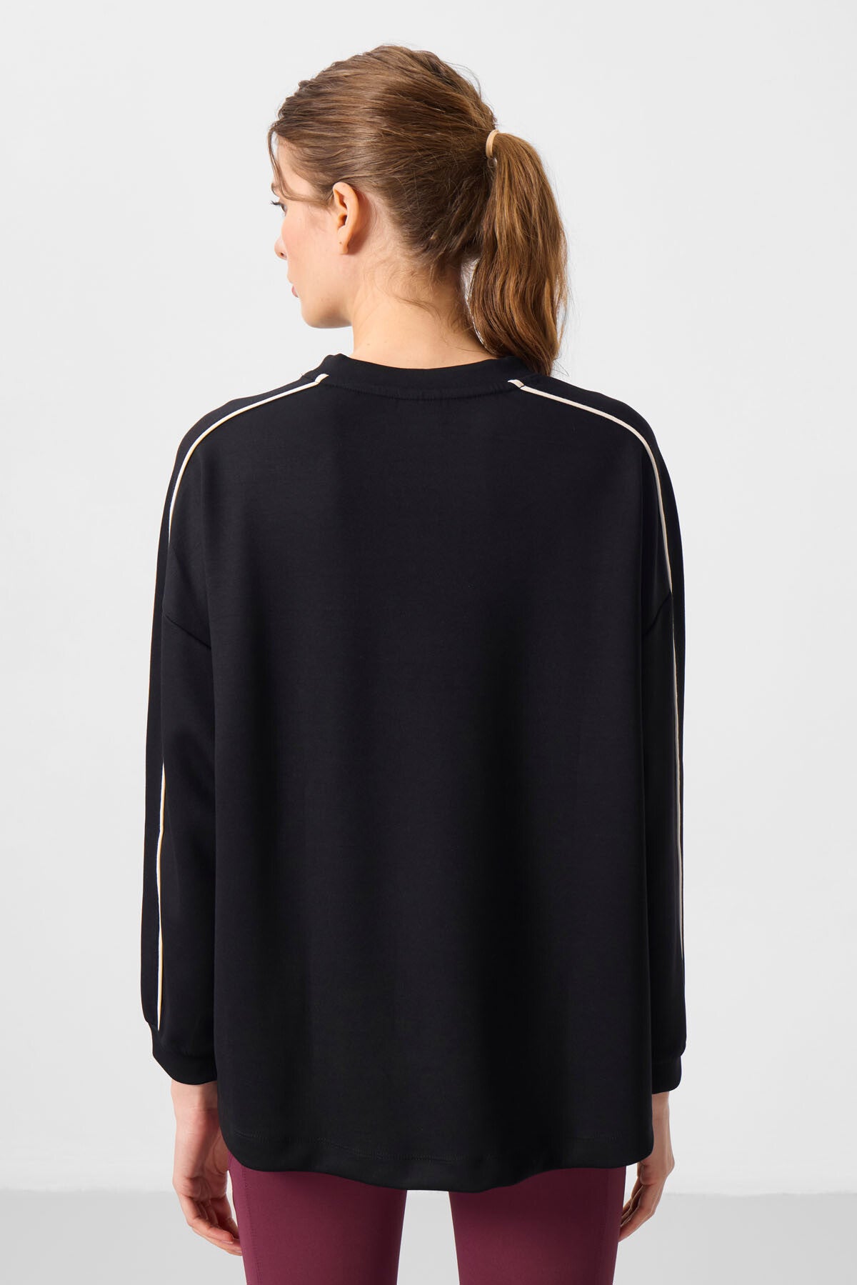 Siyah Yumuşak Dokulu O Yaka Oversize Kadın Tunik Sweatshirt - 97303