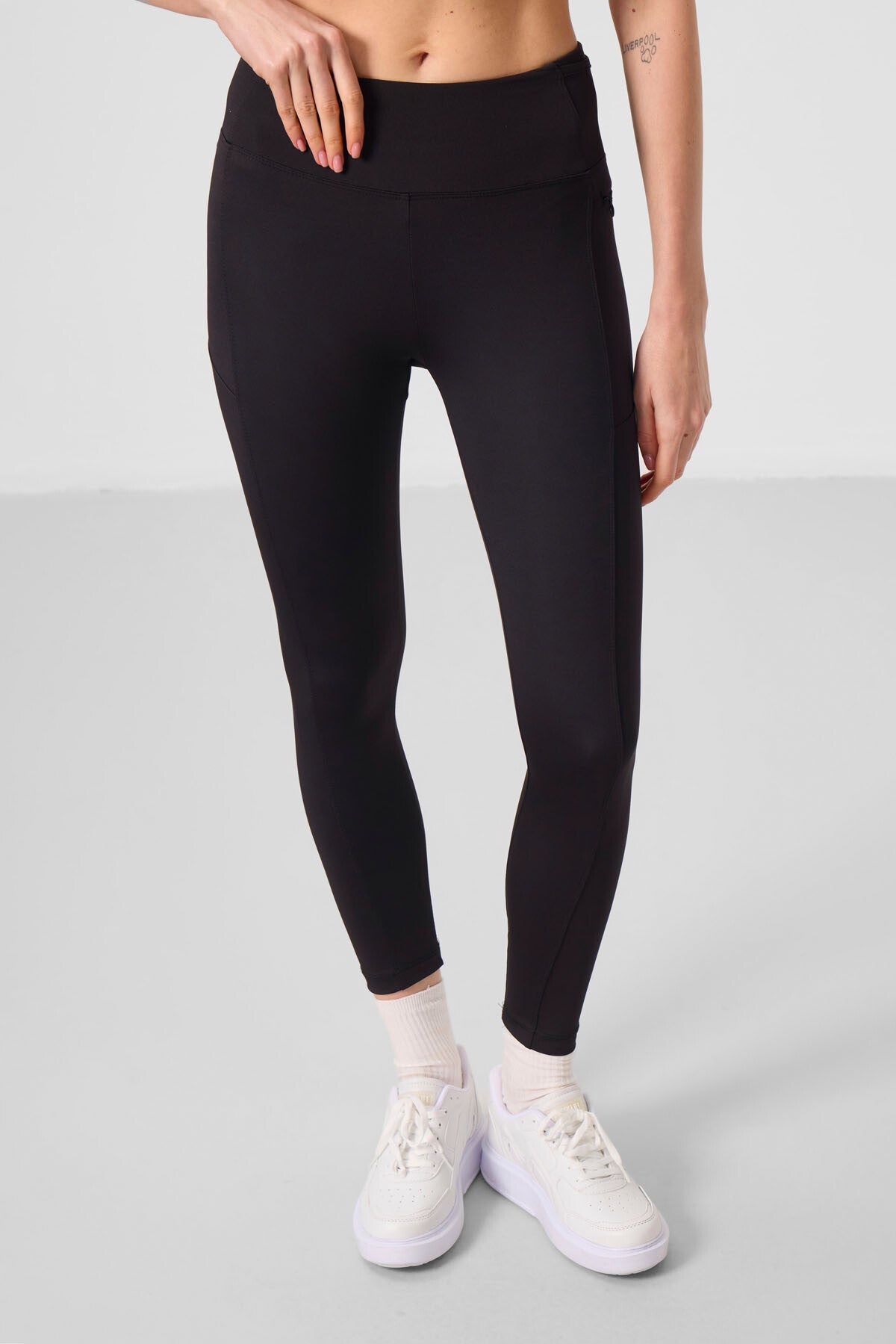 Siyah Esnek Standart Fit Performans Kadın Tayt - 94667