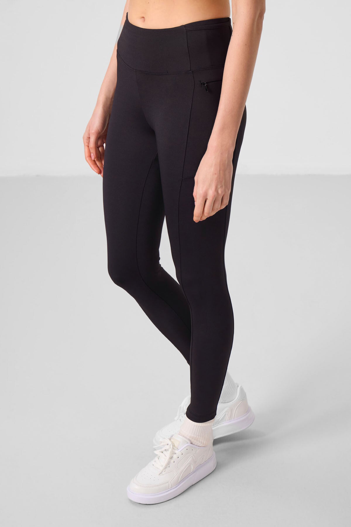 Siyah Esnek Standart Fit Performans Kadın Tayt - 94667