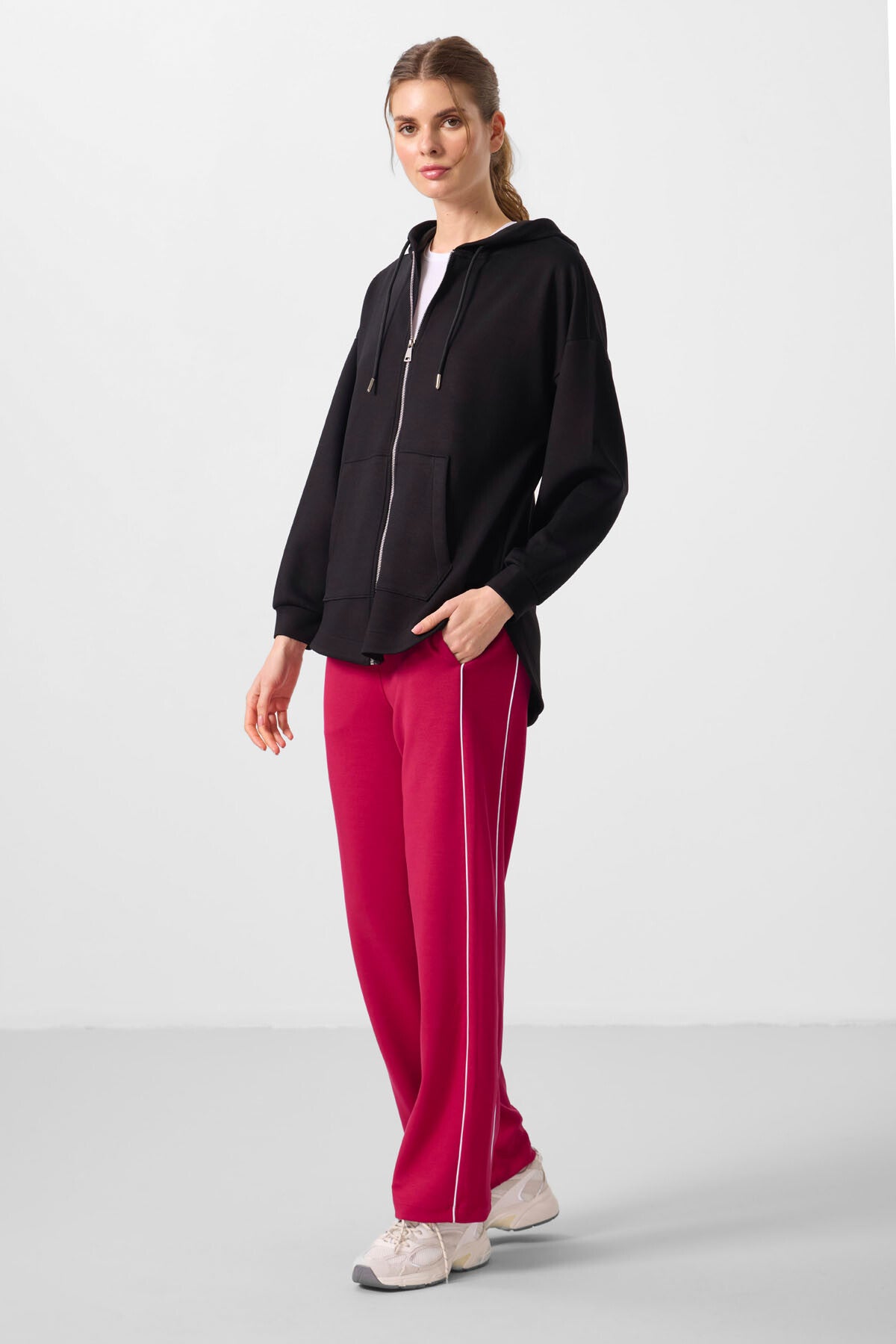 Siyah Yumuşak Dokulu Kapüşonlu Oversize Kadın Tunik Sweatshirt - 97302