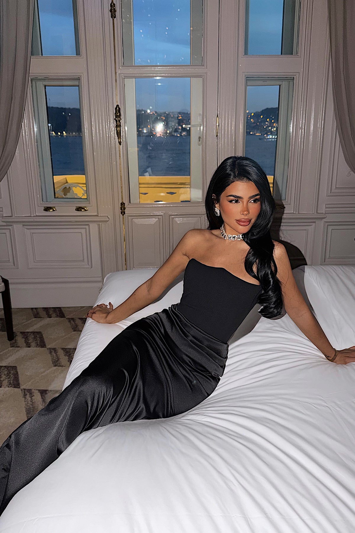 Siyah Velora Saten Elbise ATE-4380