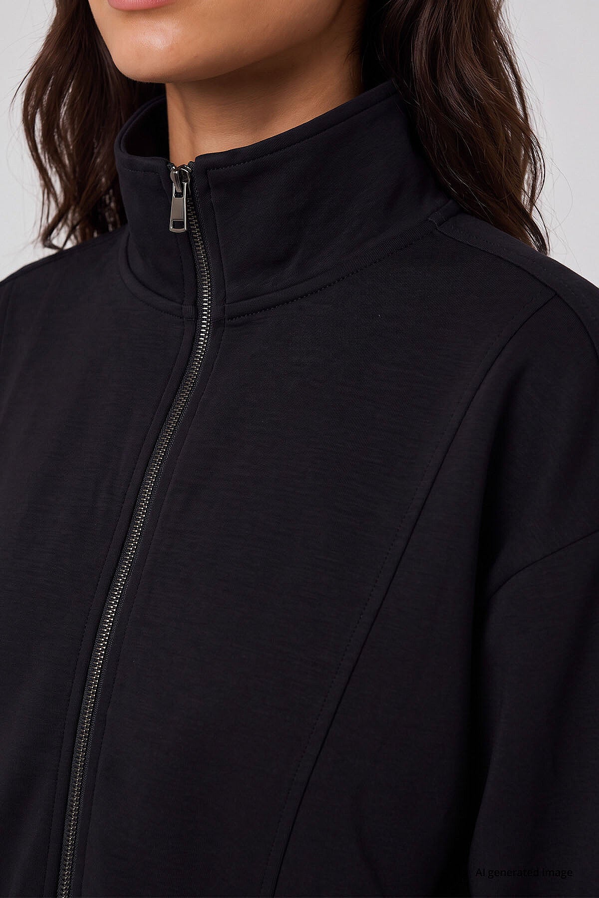 Siyah Dik Yaka Standart Kalıp Crop Kadın Sweatshirt - 97317