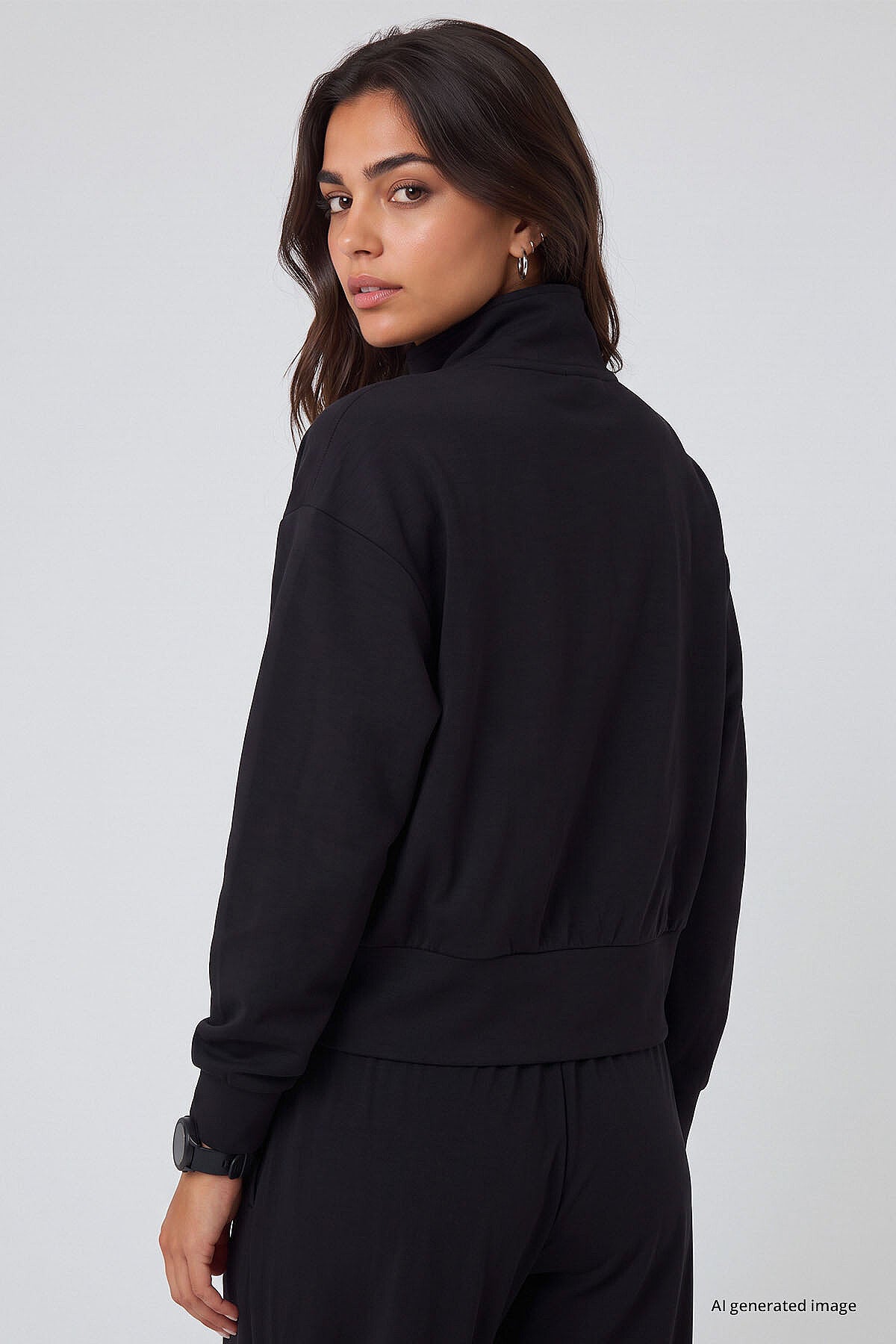 Siyah Dik Yaka Standart Kalıp Crop Kadın Sweatshirt - 97317