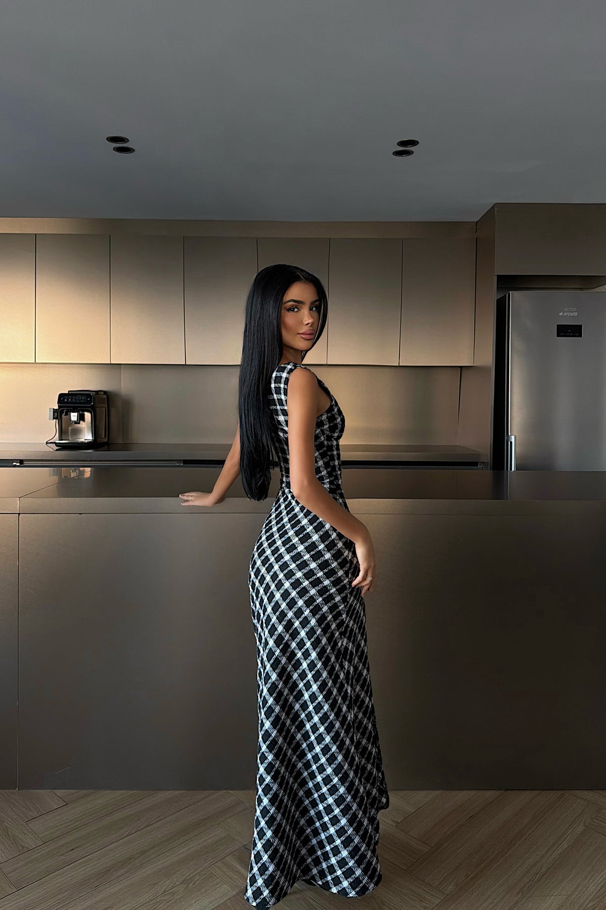 Briar Yırtmaçlı Ekose Uzun Elbise ATE-4221