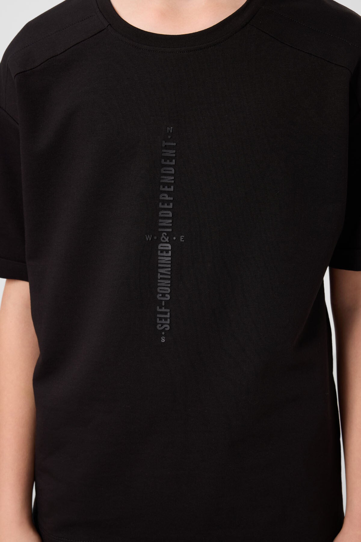 Siyah Pamuklu Yumuşak Dokulu Oversize Baskılı Erkek Çocuk T-Shirt - 11301