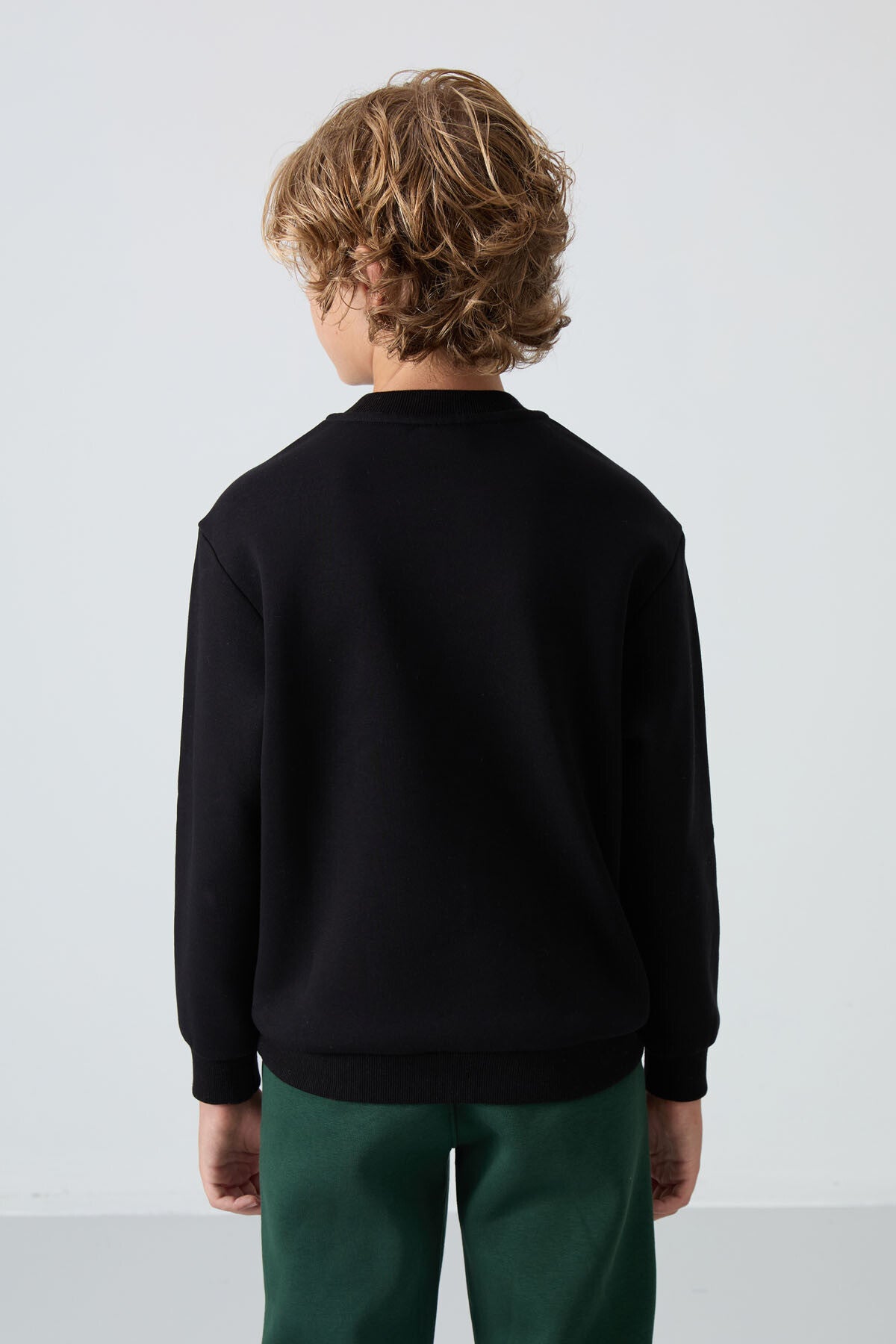 Siyah Pamuklu Kalın İçi Tüylü Yumuşak Dokulu Standart Fit Baskılı Erkek Çocuk Sweatshirt - 11216